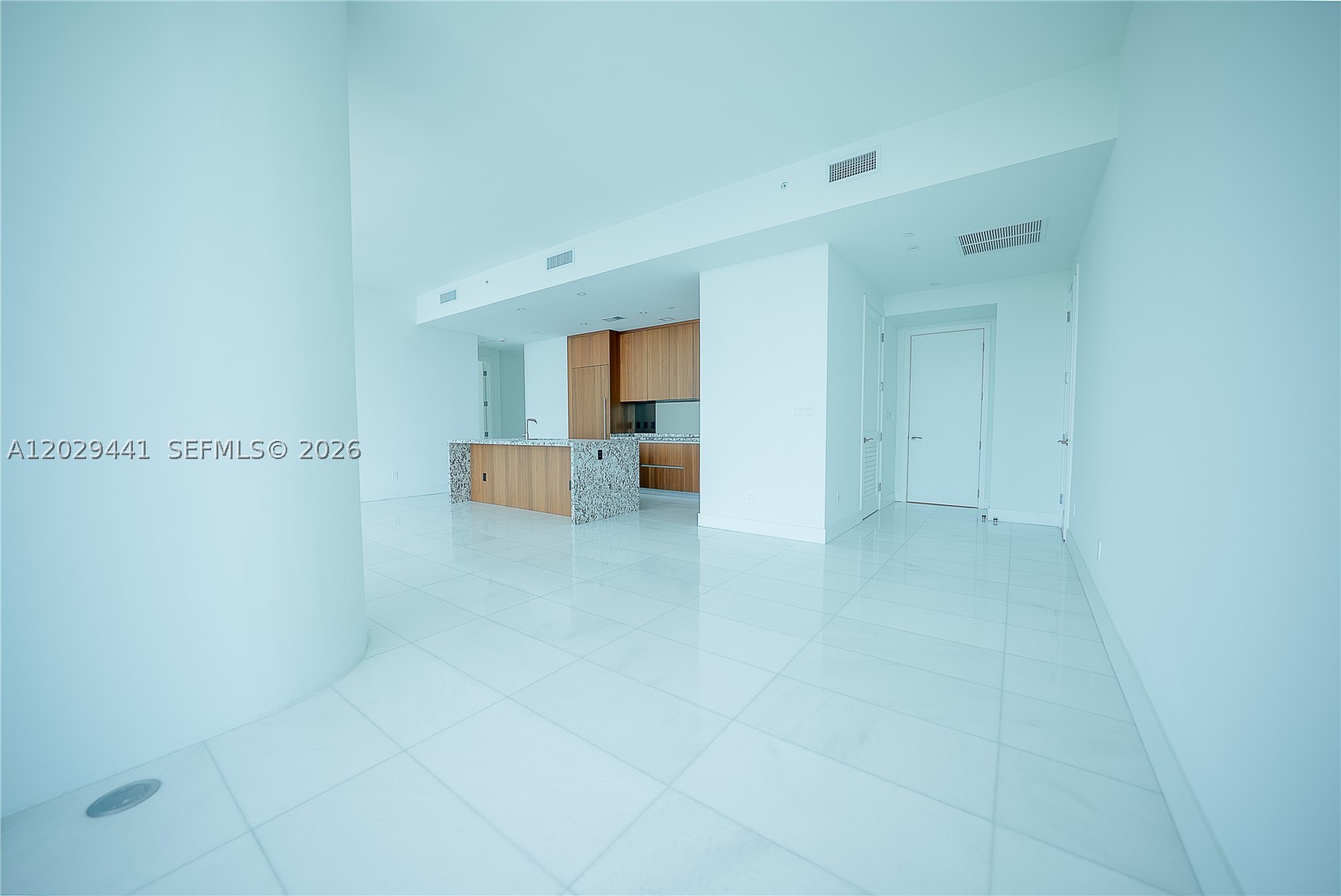 175 SE 25th Rd #2103 Miami, FL 33129