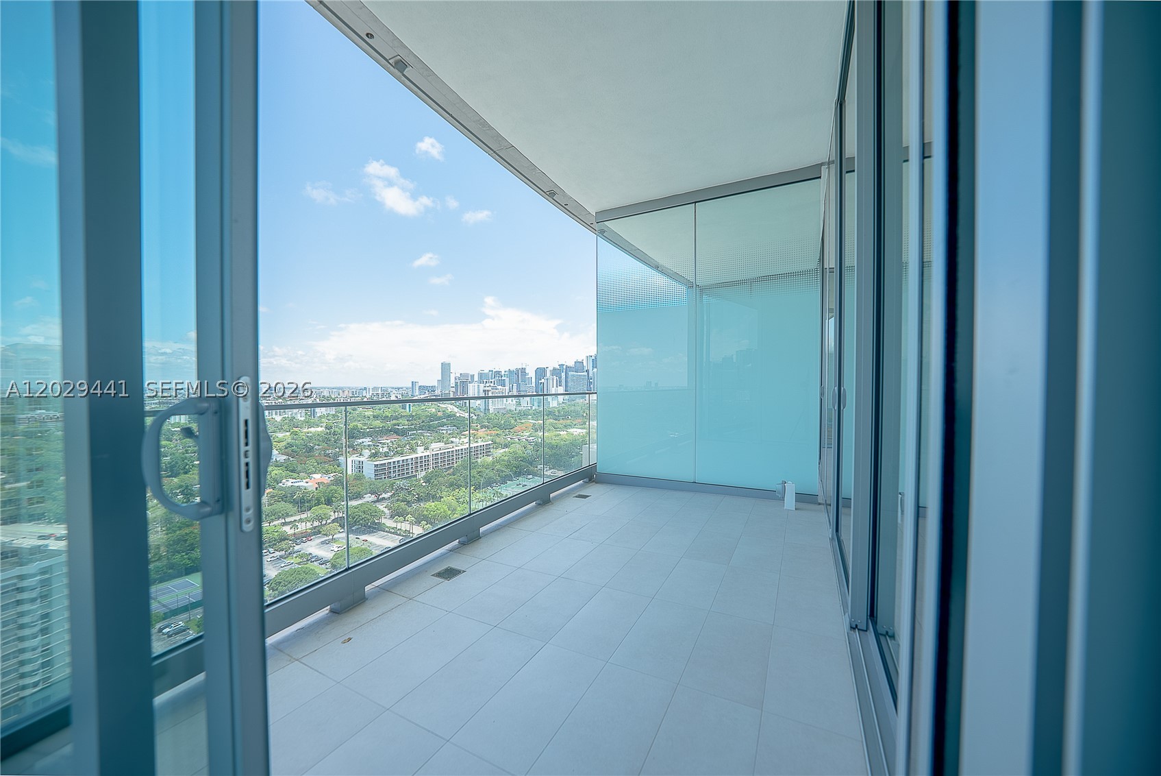175 SE 25th Rd #2103 Miami, FL 33129