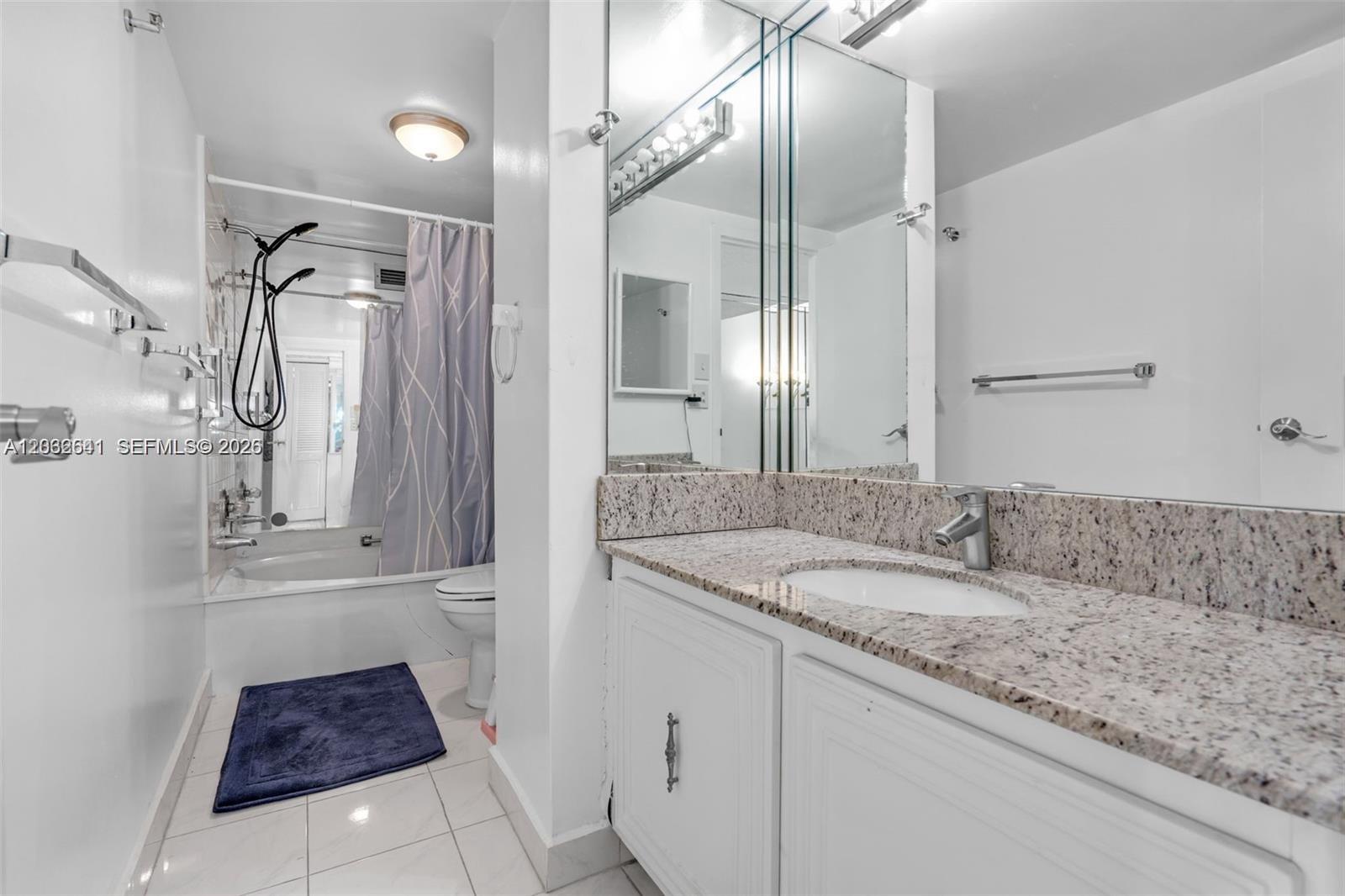 1000 Parkview Dr #715 Hallandale Beach, FL 33009