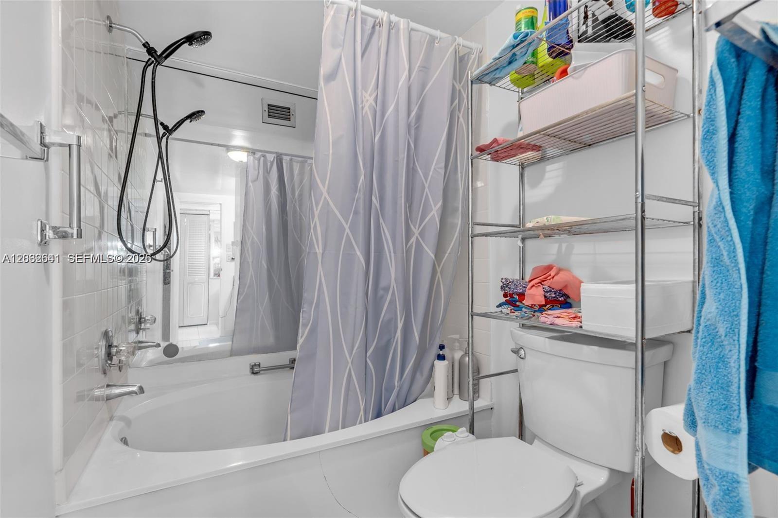 1000 Parkview Dr #715 Hallandale Beach, FL 33009