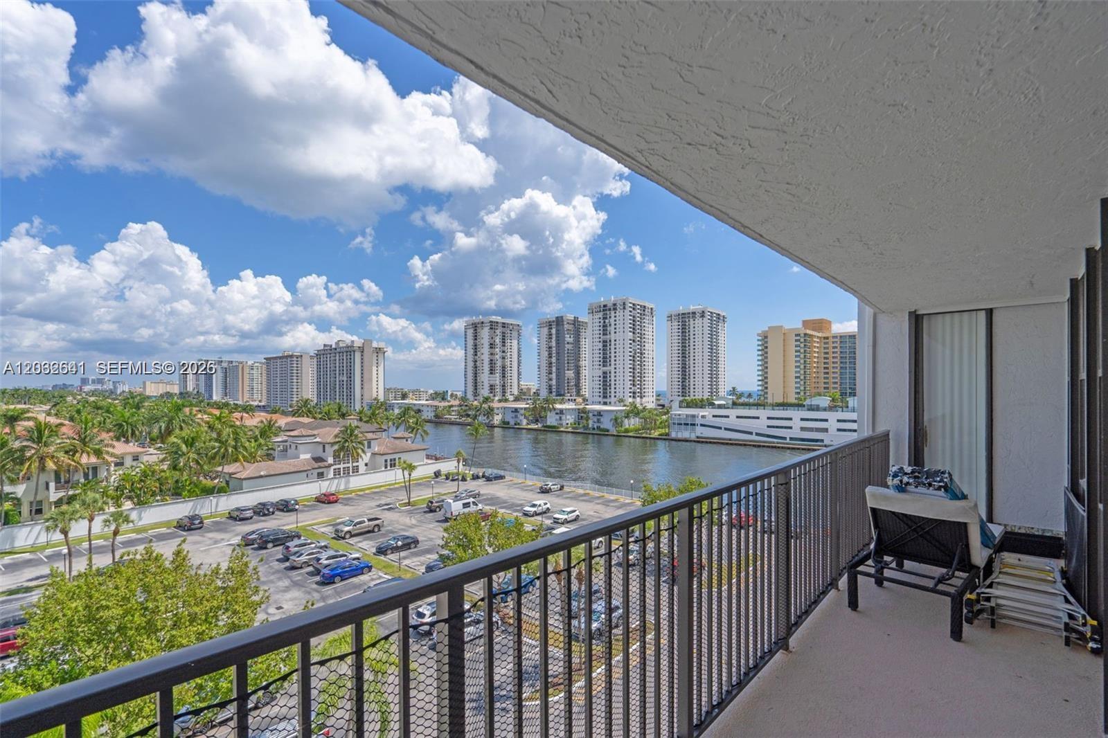 1000 Parkview Dr #715 Hallandale Beach, FL 33009
