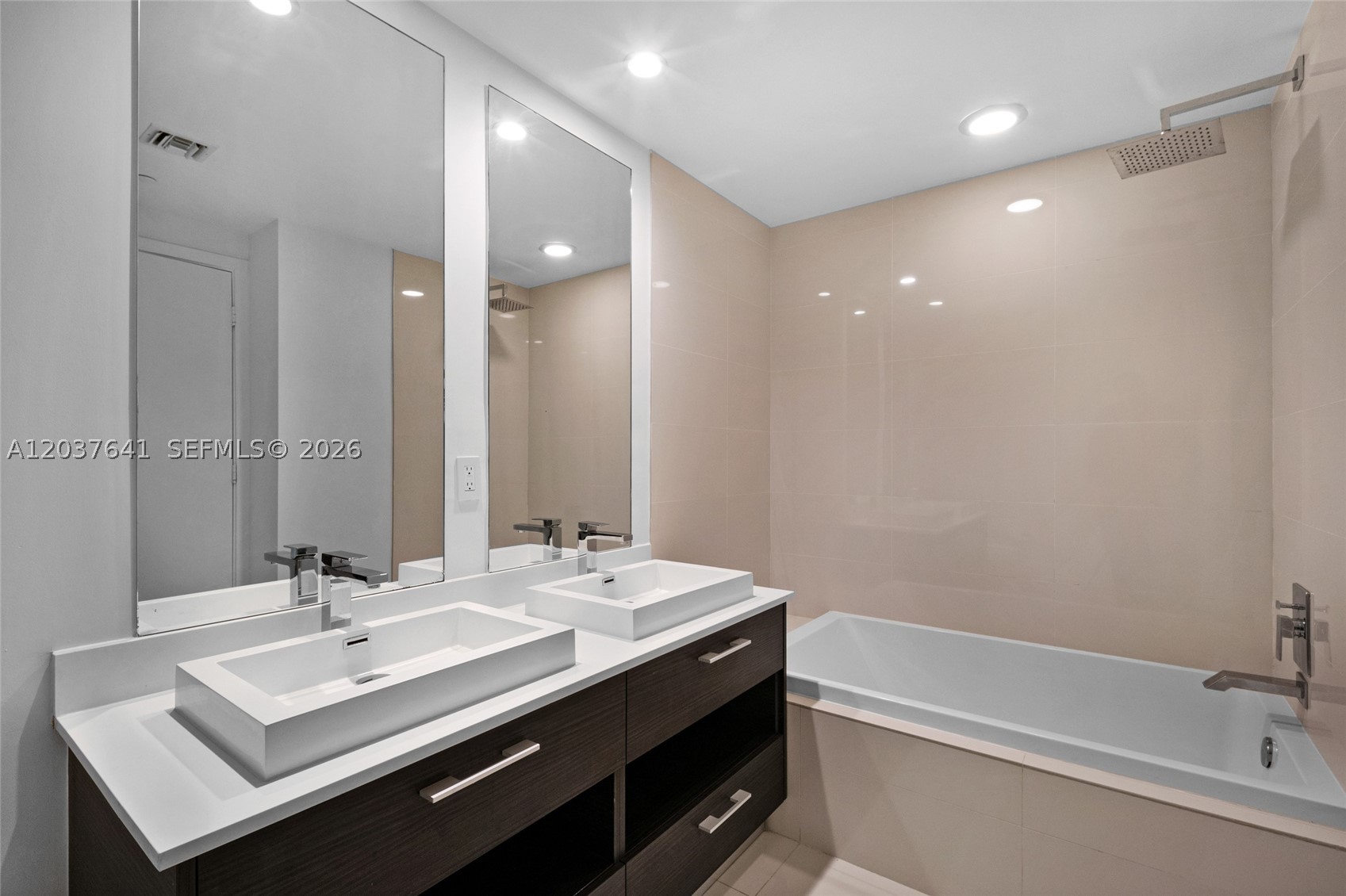 image Brickell Heights East9