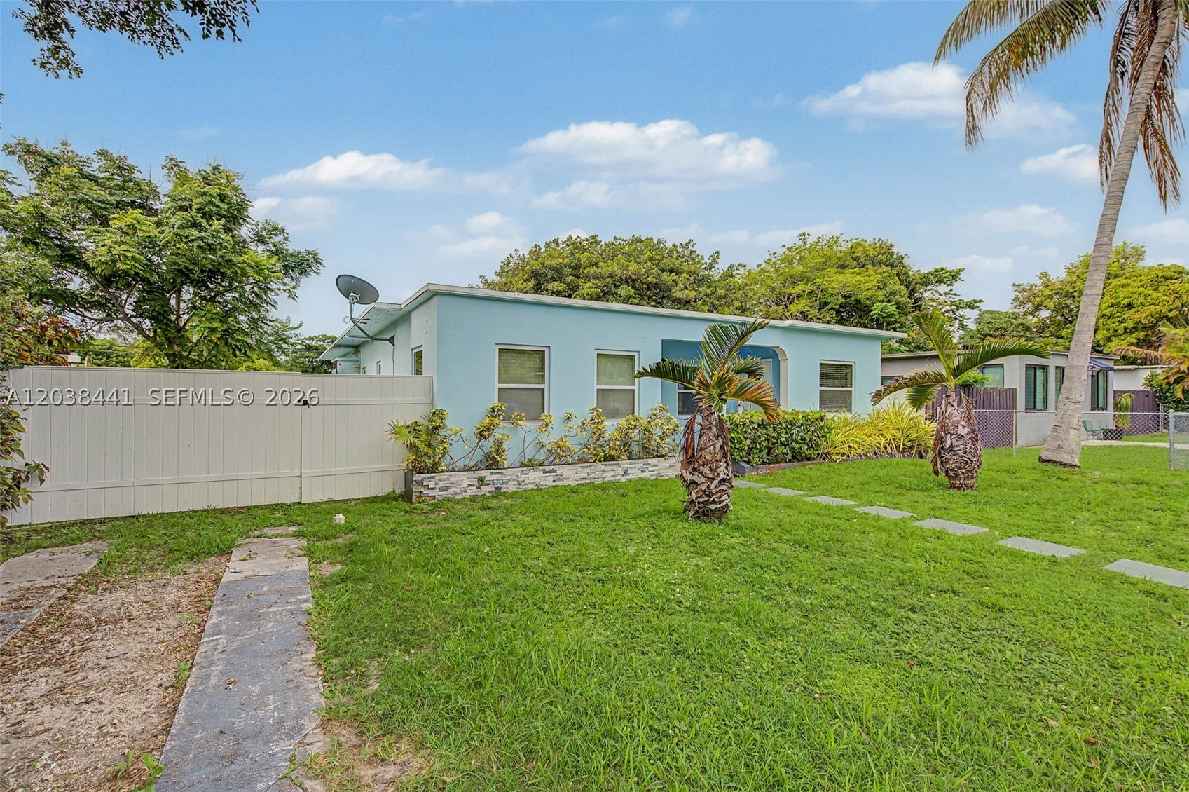 5910 SW 62nd Ter South Miami, FL 33143