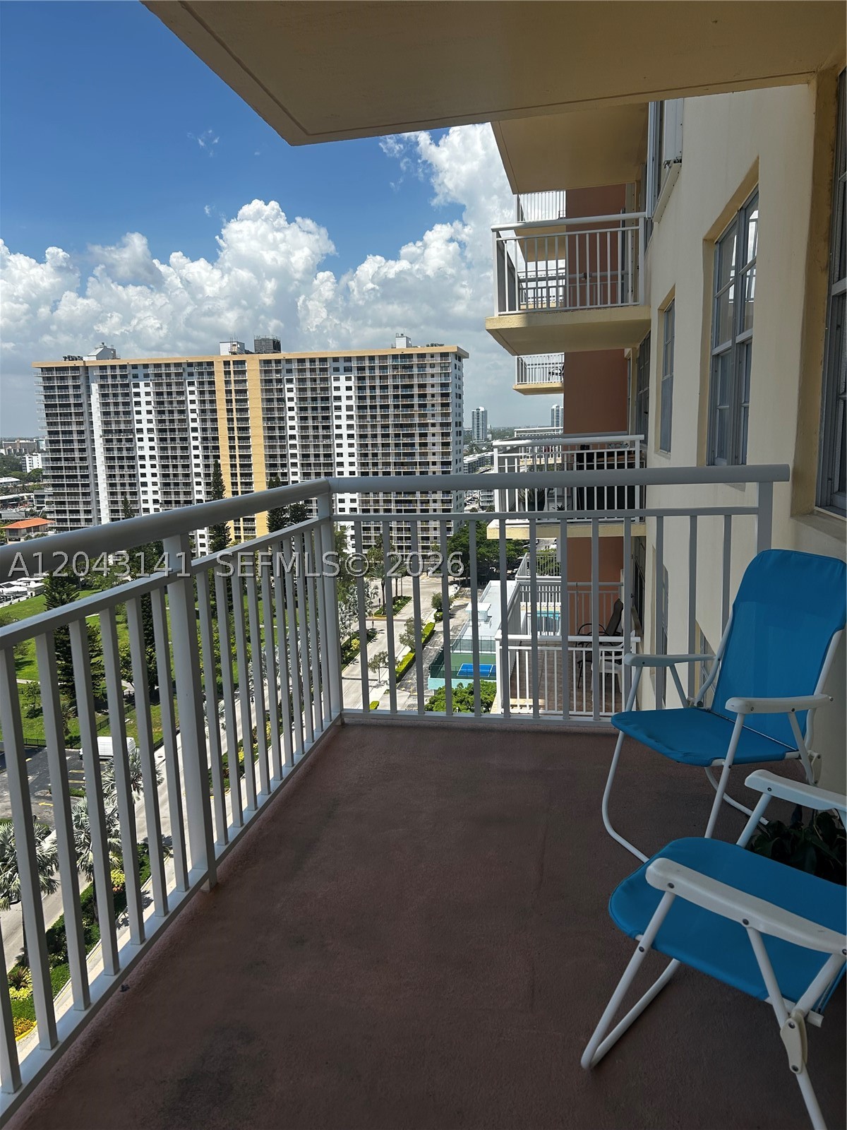 image Winston Towers 2002