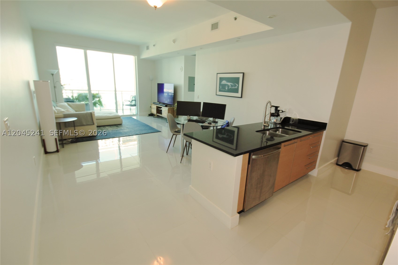 950 Brickell Bay Dr #5000