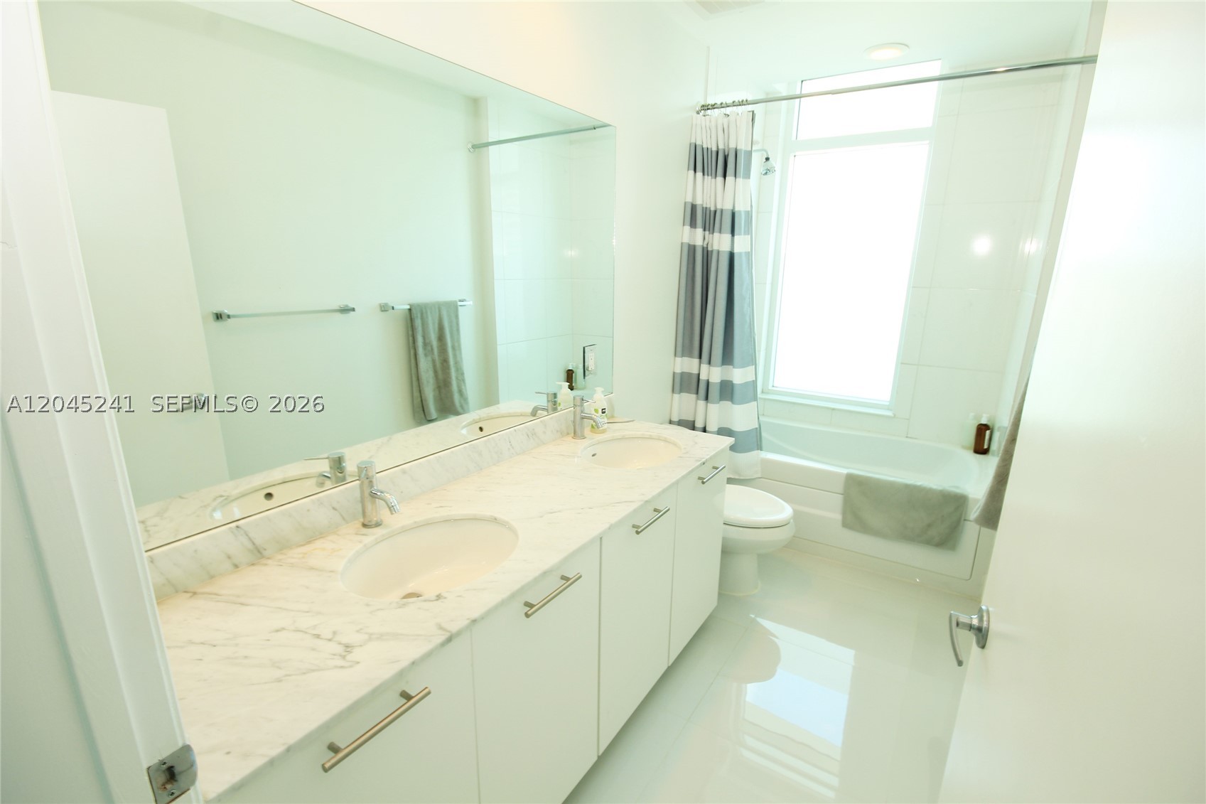 image The Plaza on Brickell East22