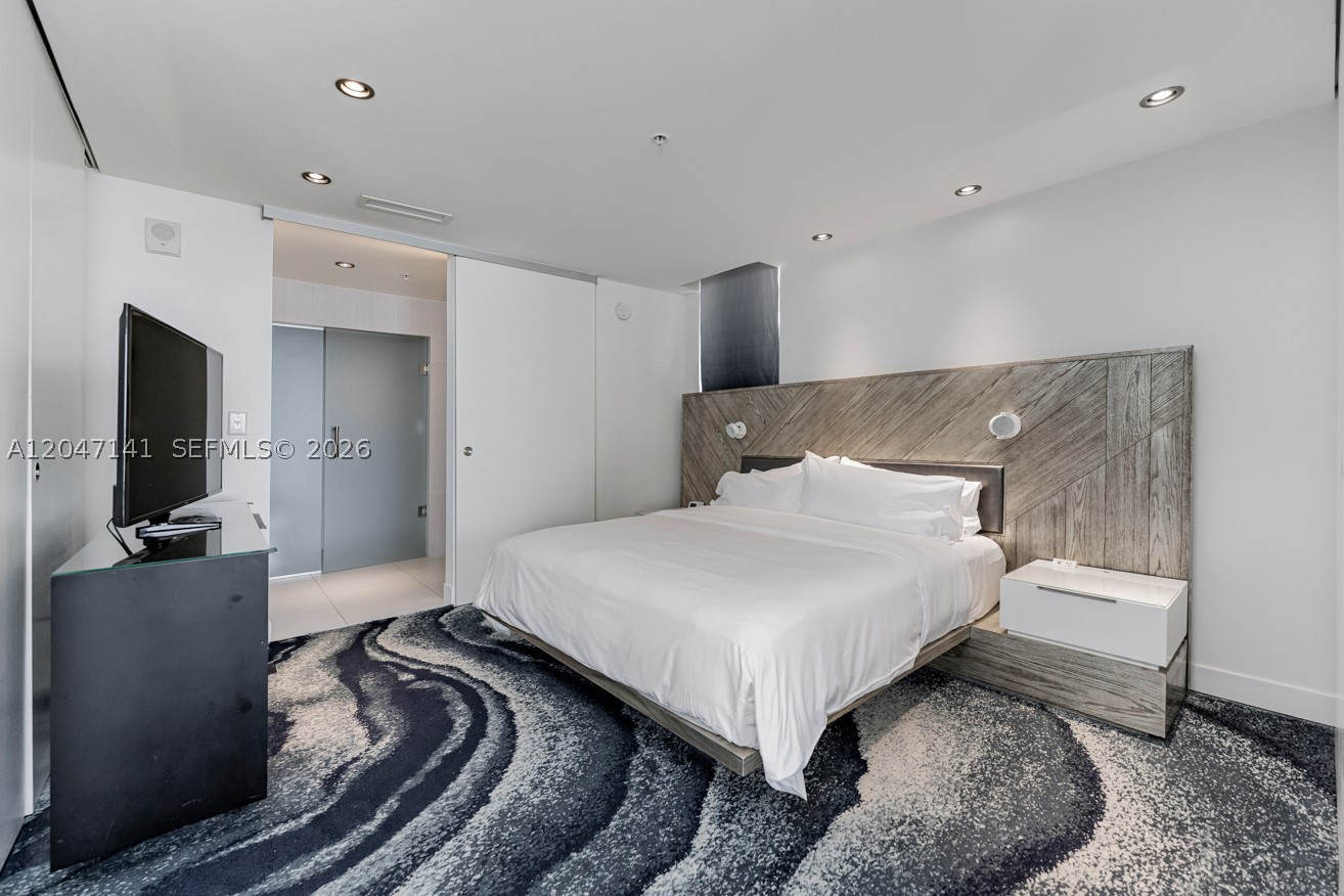 3101 Bayshore Dr #803 Fort Lauderdale, FL 33304
