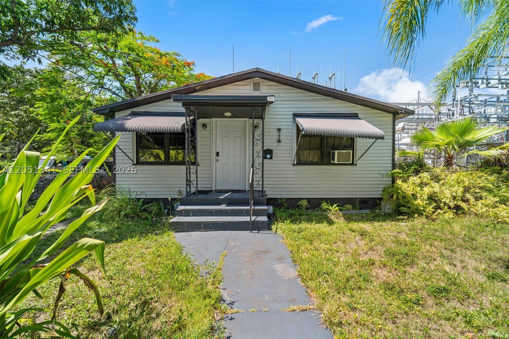 349 NW 41st St