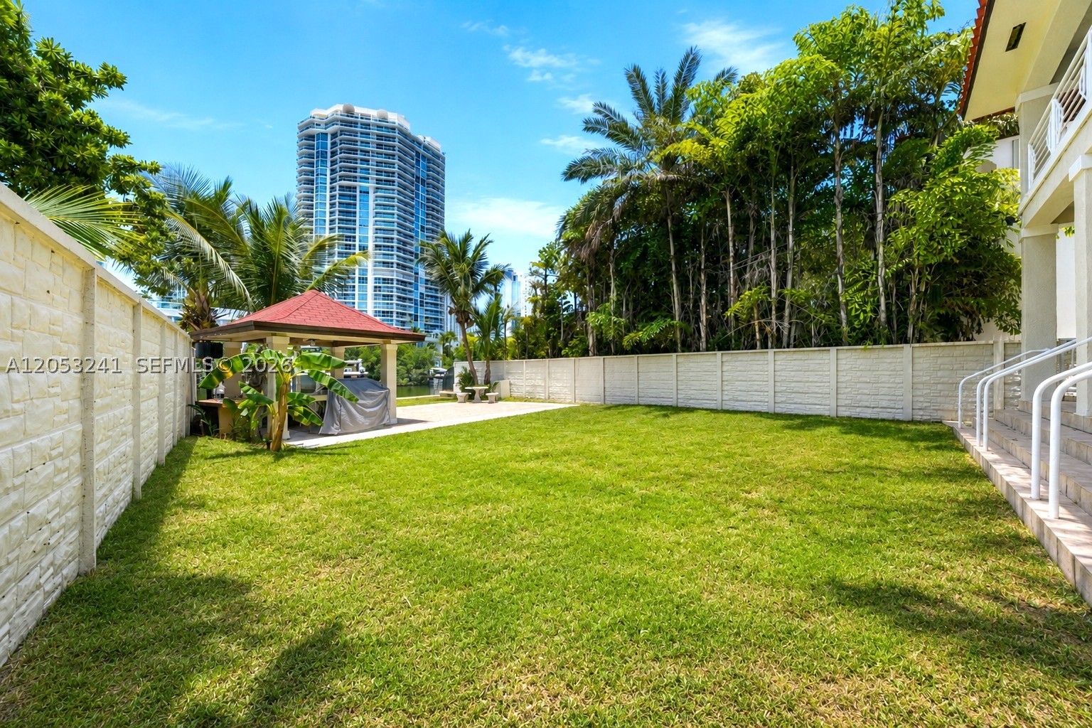 235 Atlantic Ave Sunny Isles Beach, FL 33160