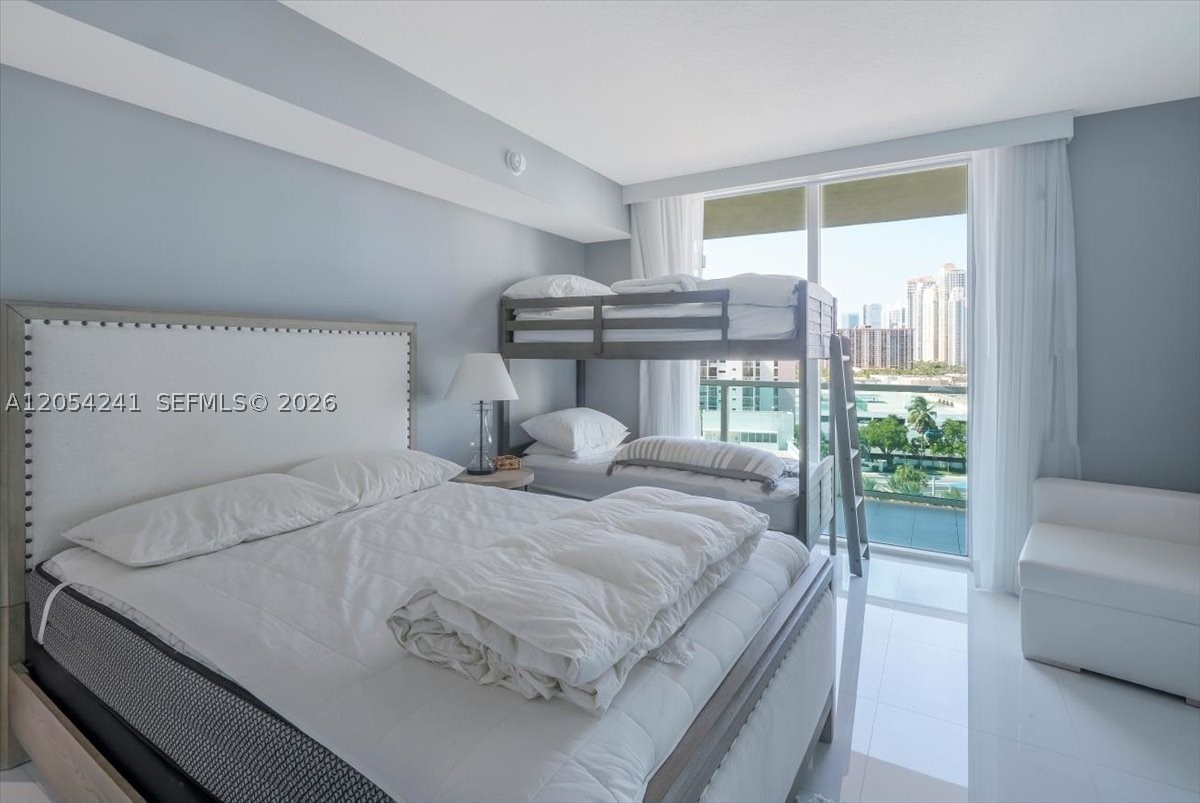 image St Tropez Sunny Isles7