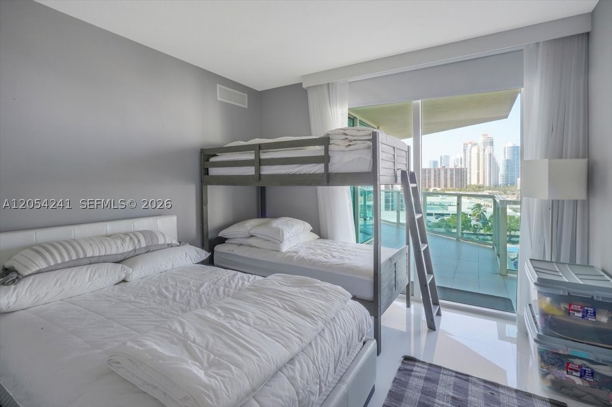 image St Tropez Sunny Isles8
