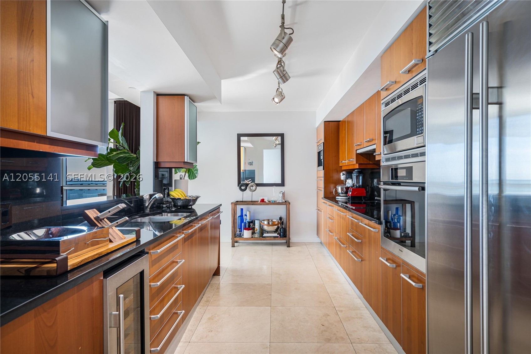 1331 Brickell Bay Dr #1611 Miami, FL 33131