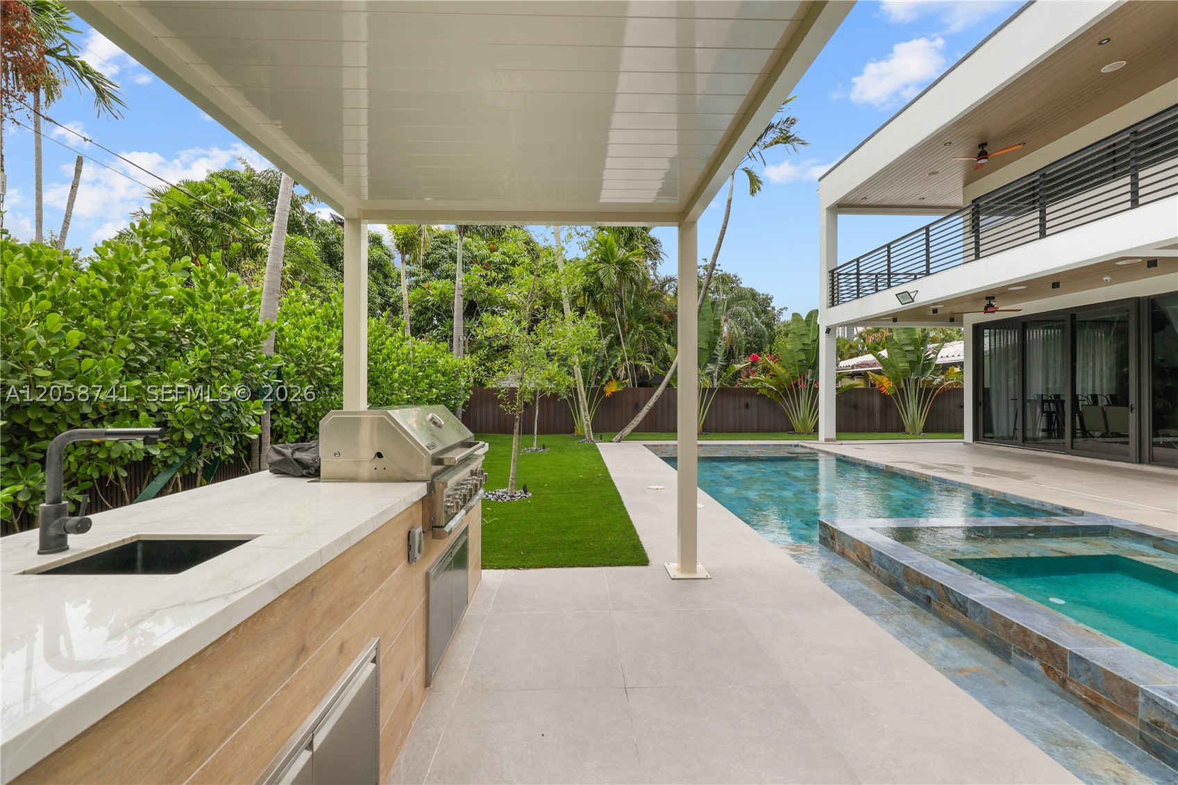 436 NE 10th Ave Fort Lauderdale, FL 33301