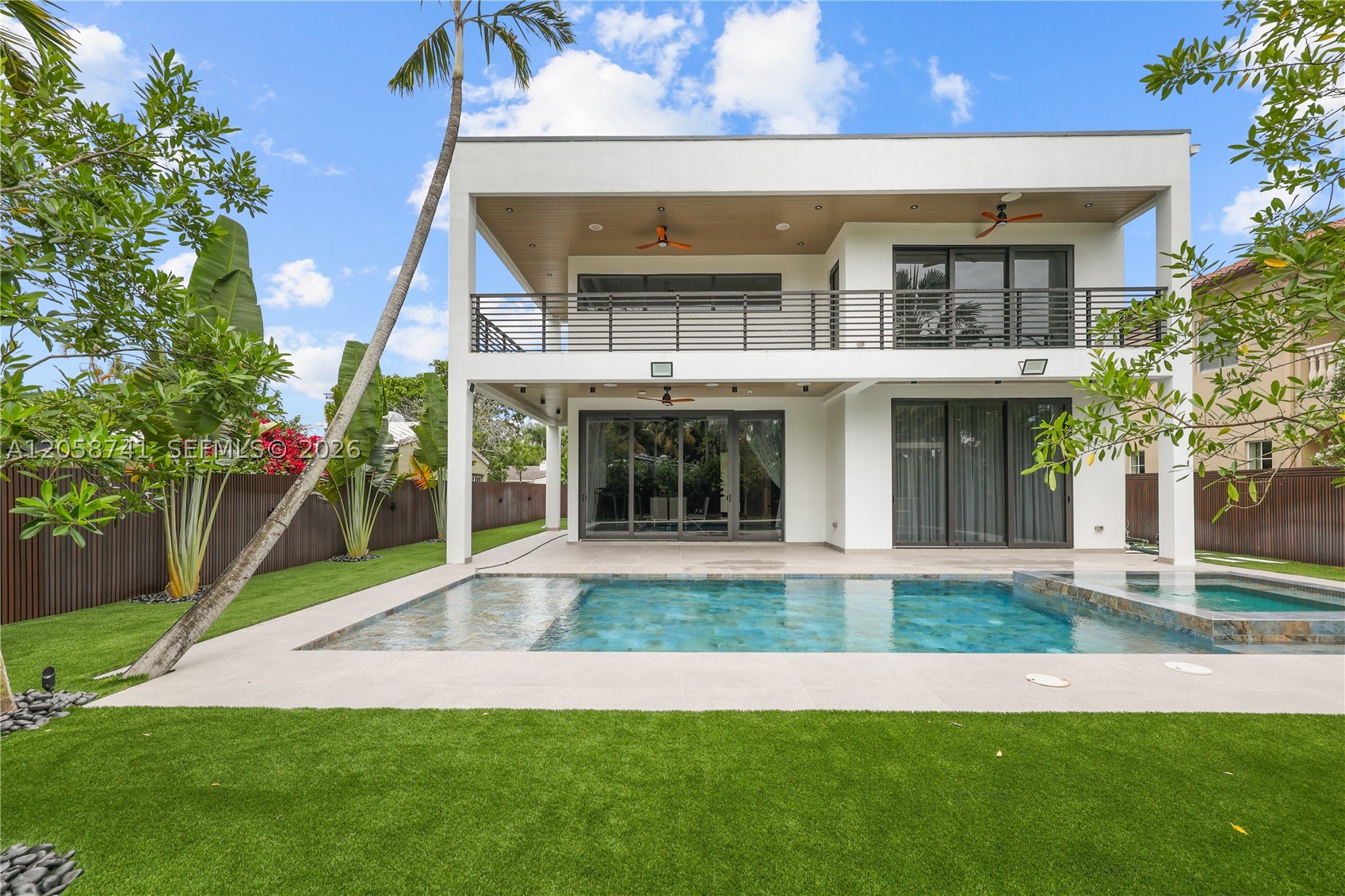 436 NE 10th Ave Fort Lauderdale, FL 33301