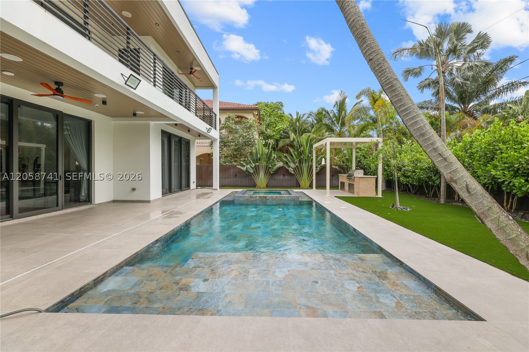 436 NE 10th Ave Fort Lauderdale, FL 33301