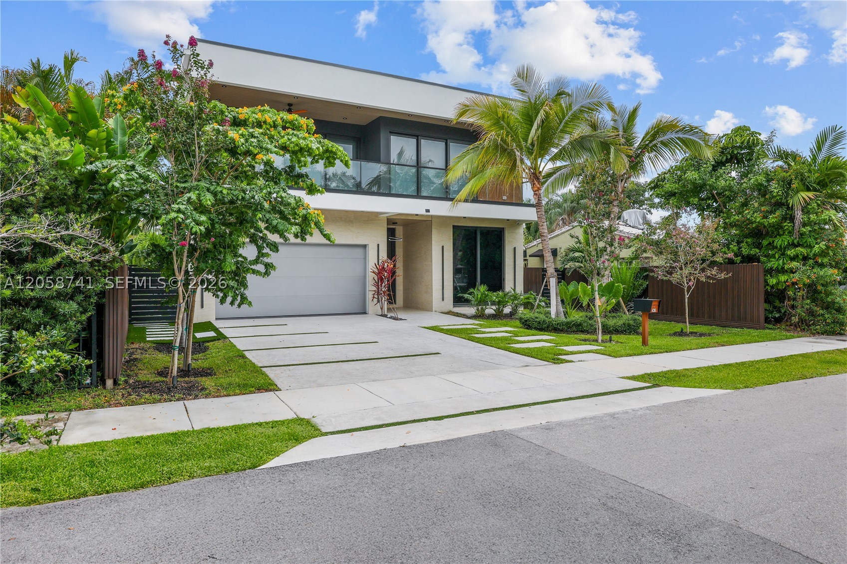 436 NE 10th Ave Fort Lauderdale, FL 33301