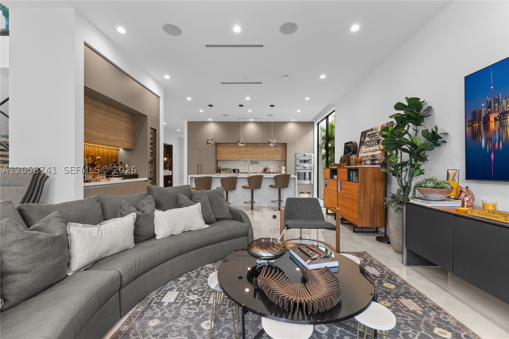 436 NE 10th Ave Fort Lauderdale, FL 33301