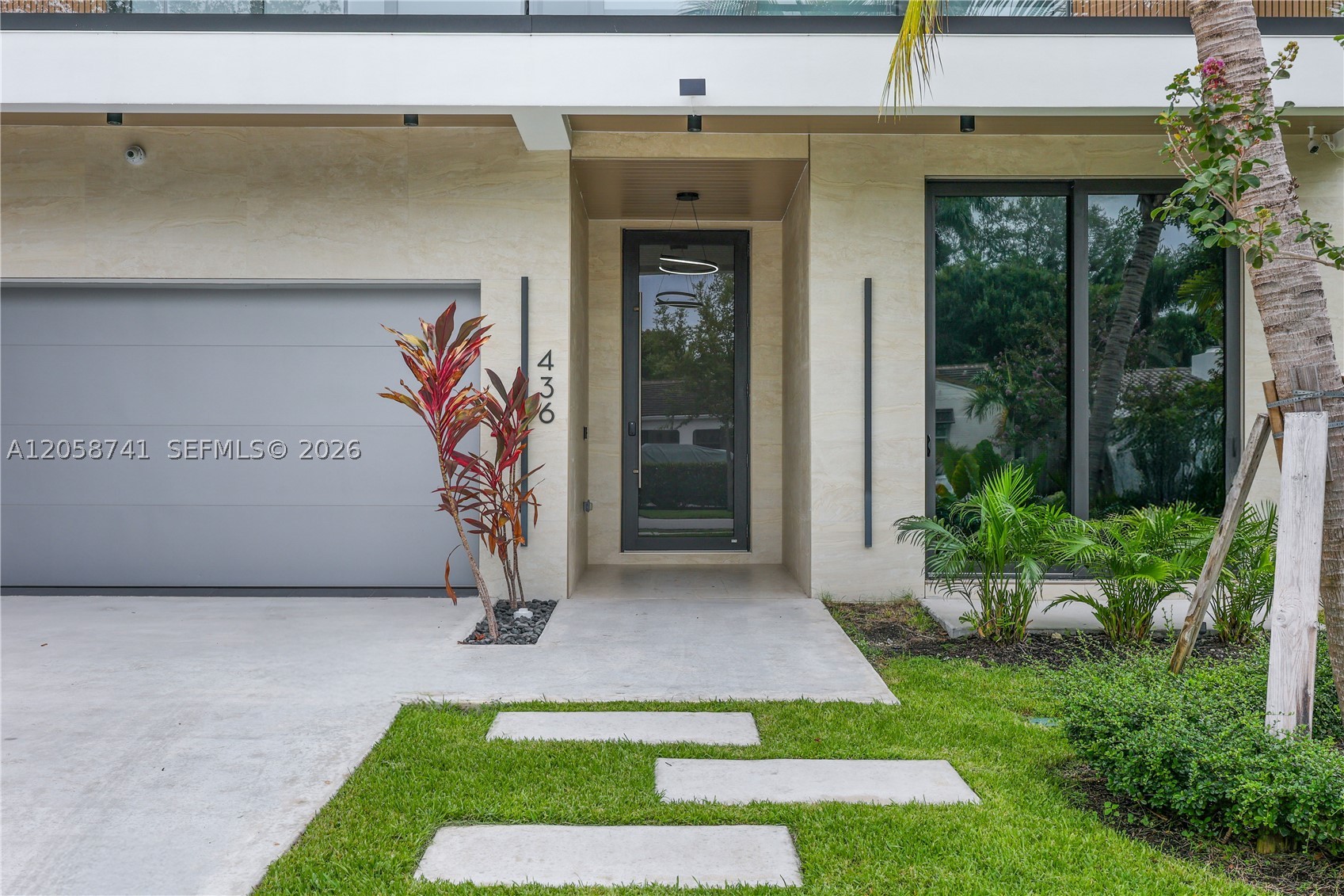 436 NE 10th Ave Fort Lauderdale, FL 33301