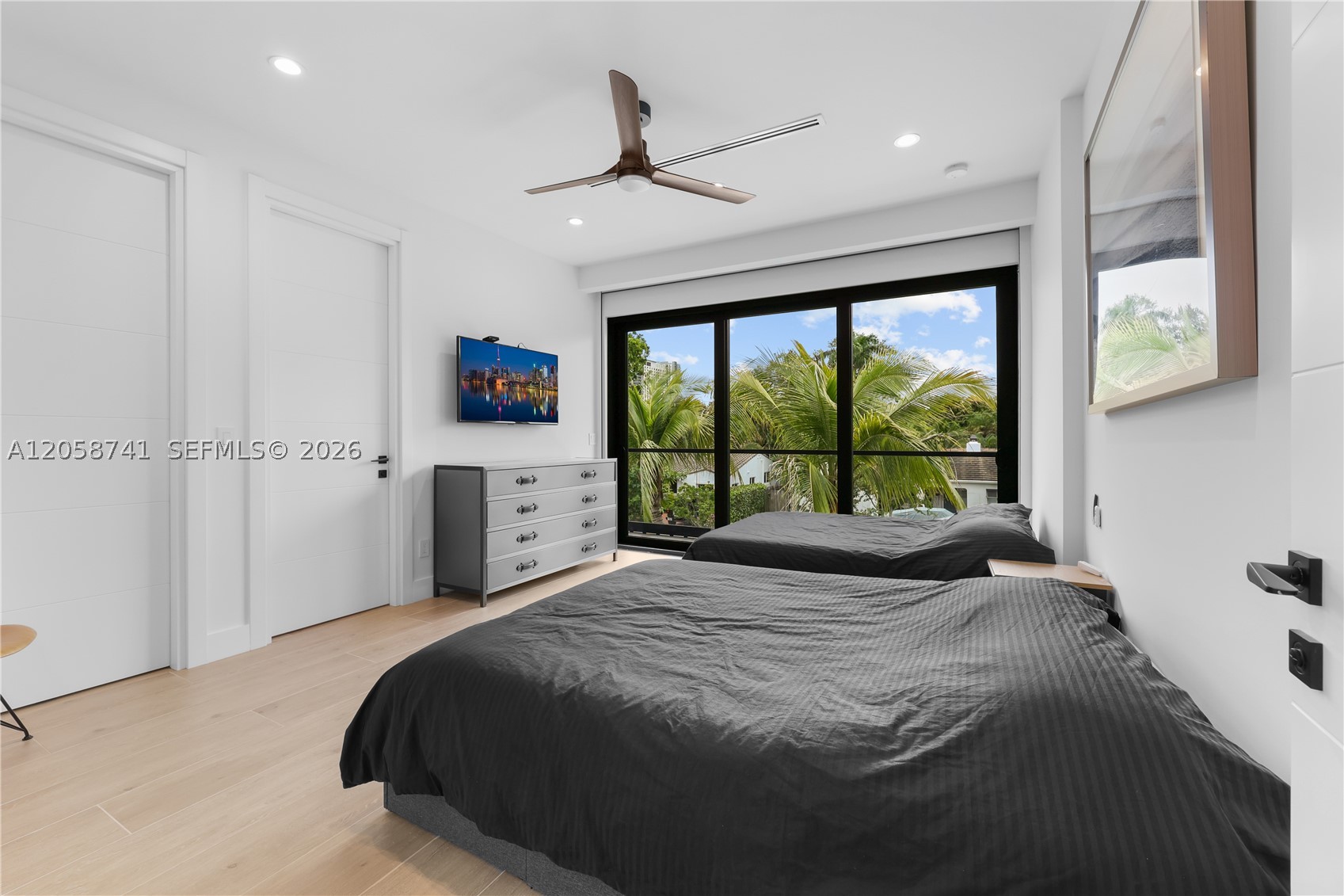 436 NE 10th Ave Fort Lauderdale, FL 33301