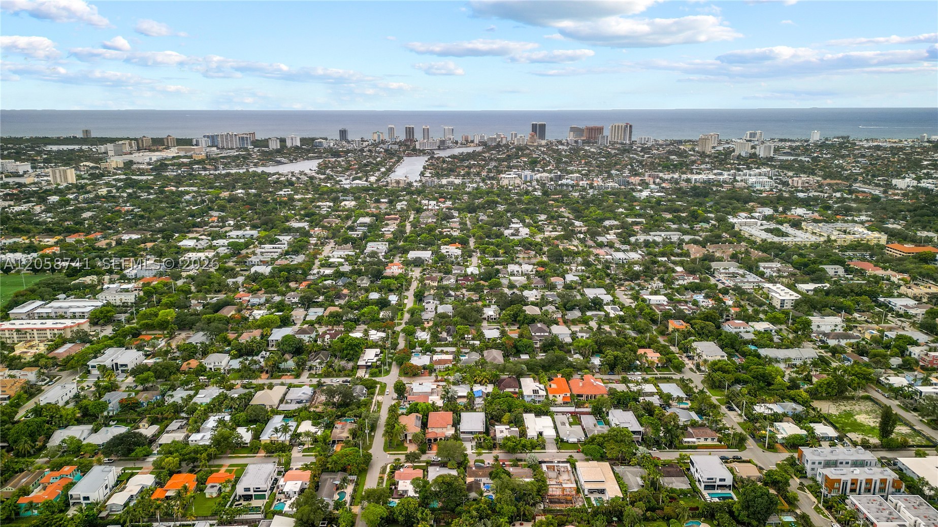 436 NE 10th Ave Fort Lauderdale, FL 33301