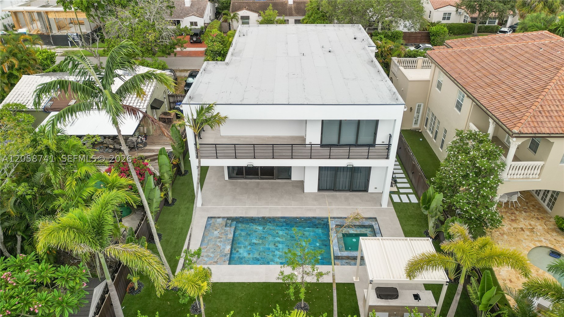 436 NE 10th Ave Fort Lauderdale, FL 33301
