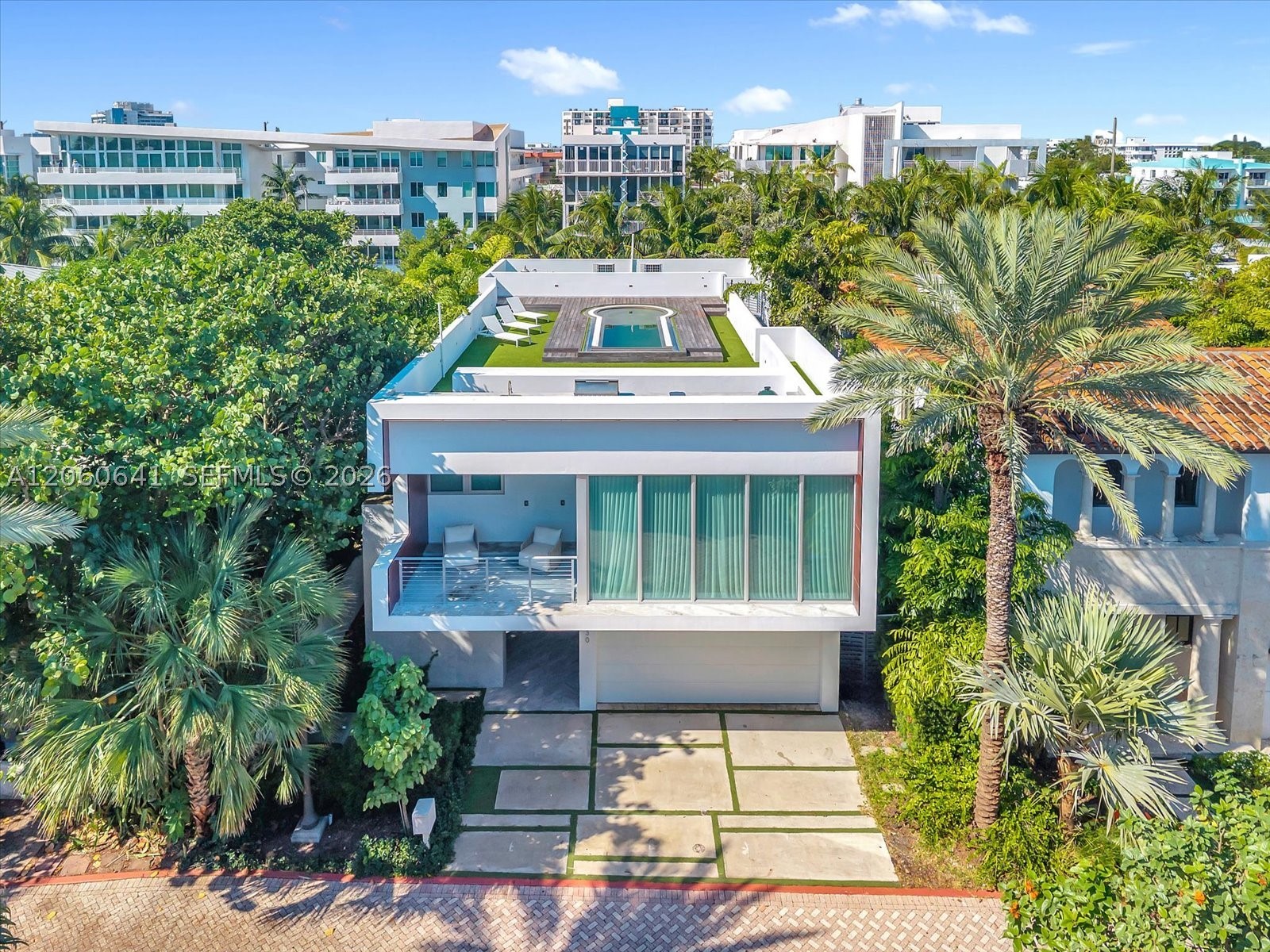 7830 Atlantic Way Miami Beach, FL 33141