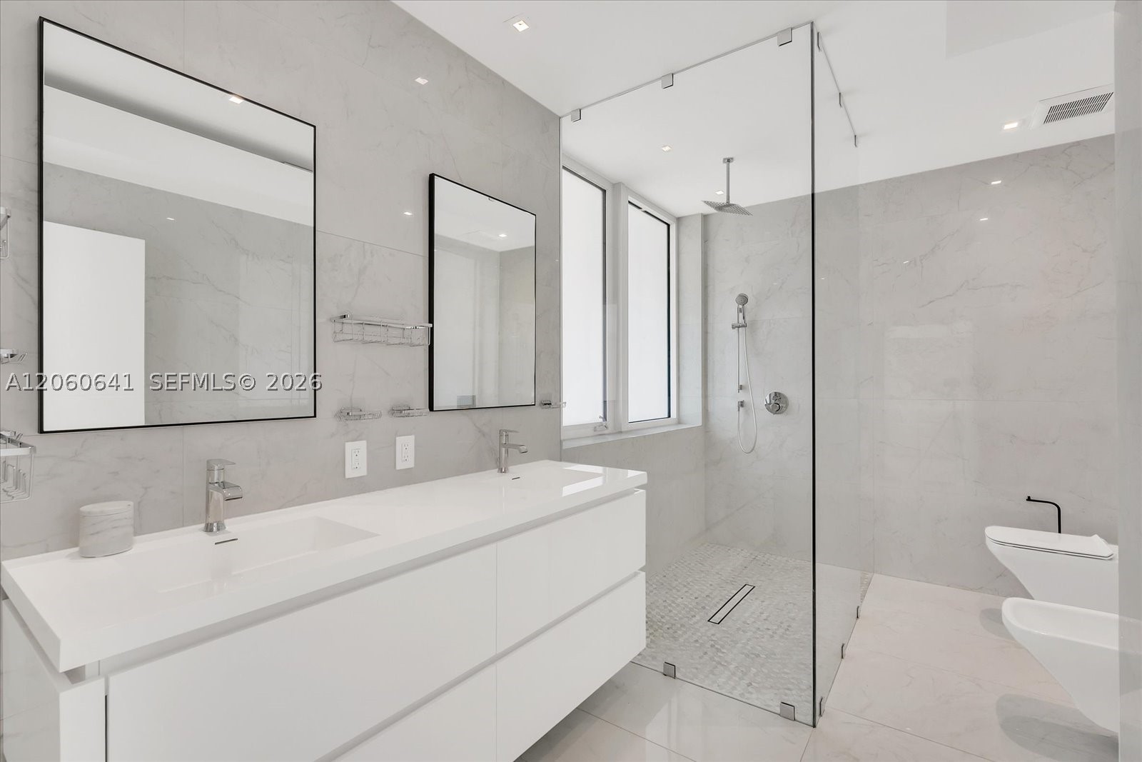 7830 Atlantic Way Miami Beach, FL 33141