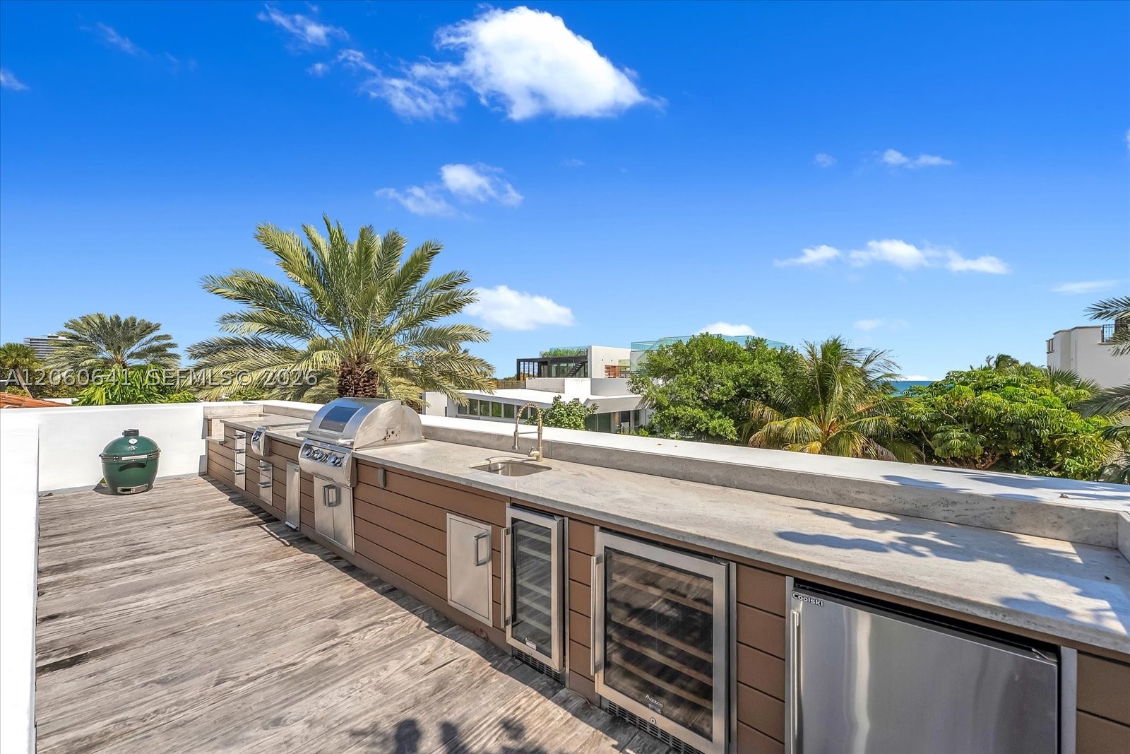 7830 Atlantic Way Miami Beach, FL 33141
