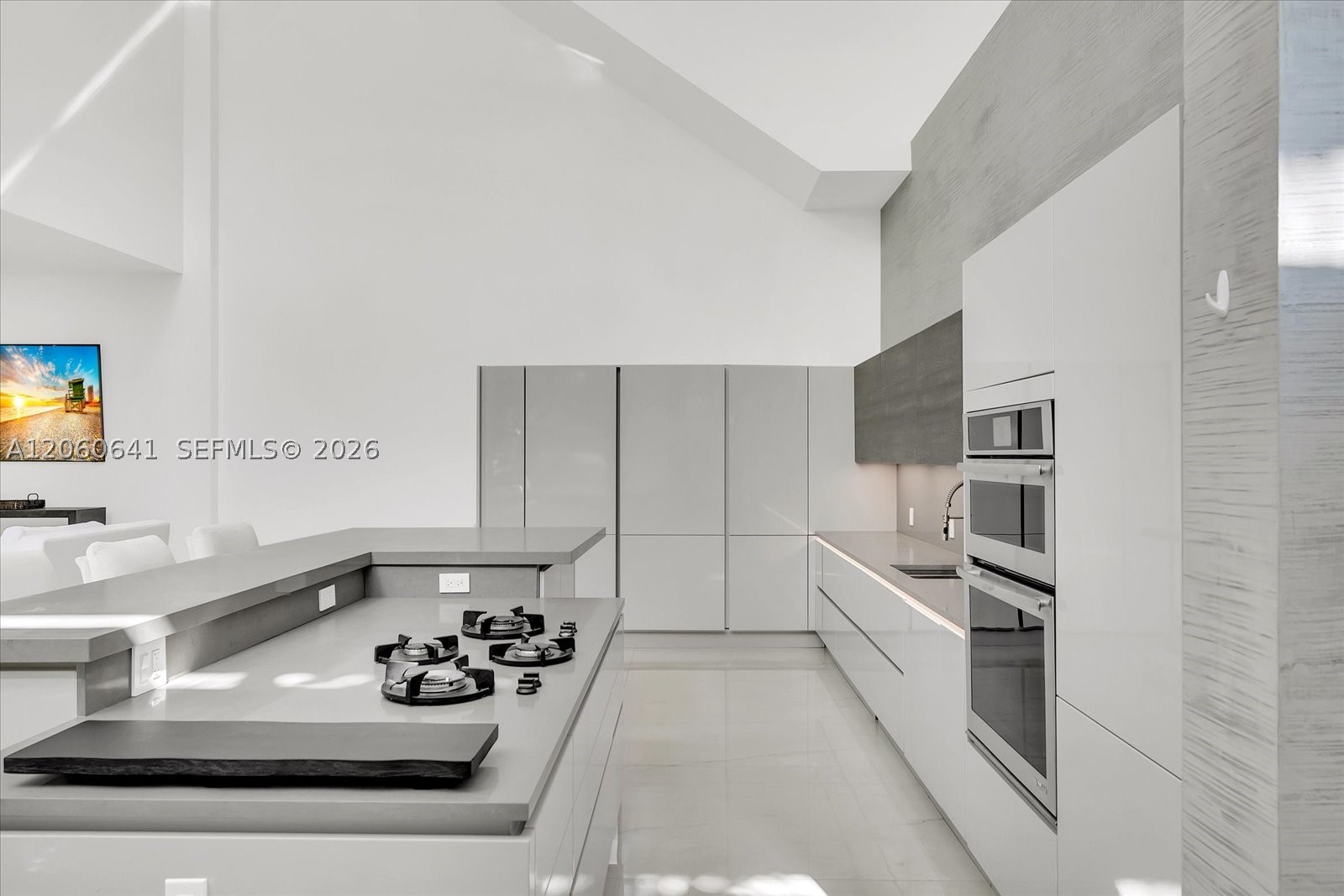 7830 Atlantic Way Miami Beach, FL 33141