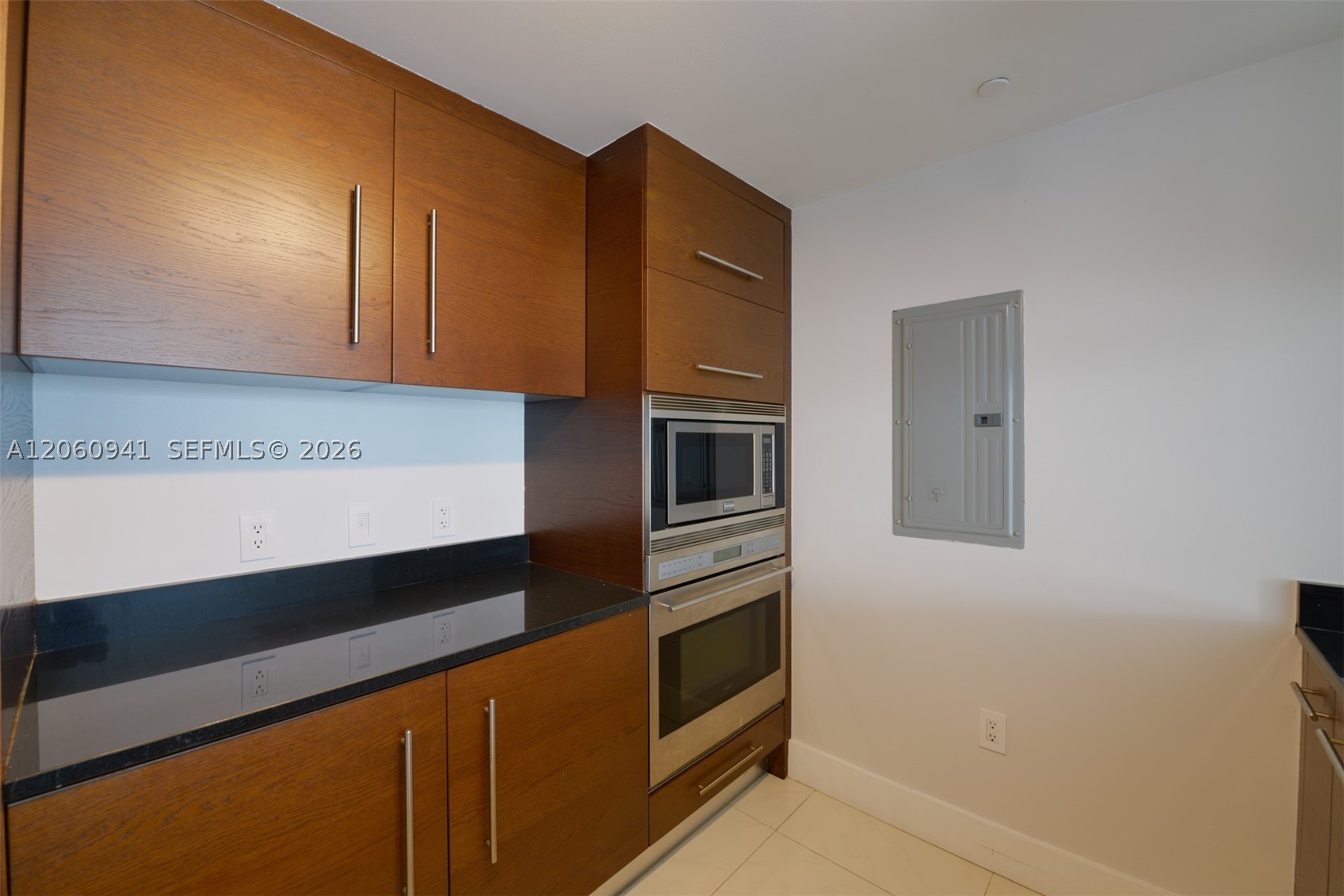 image Icon Brickell II11