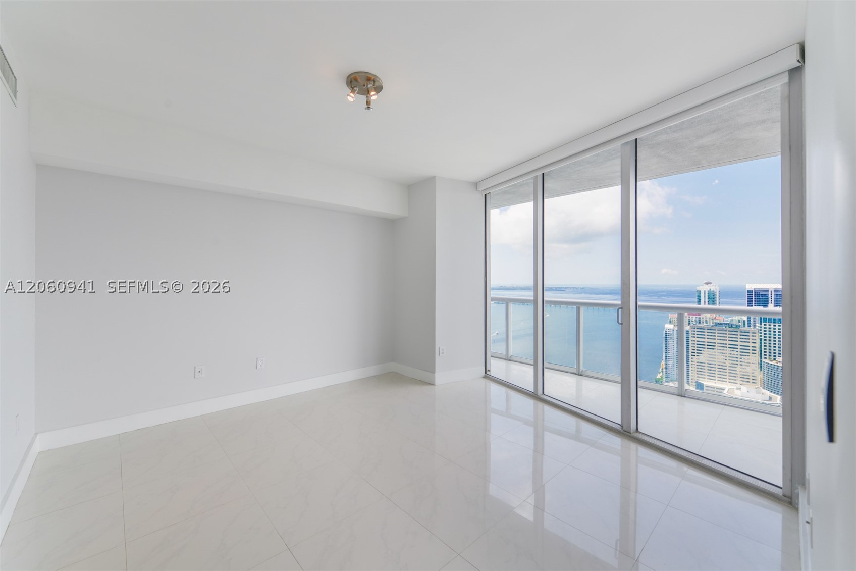 image Icon Brickell II12