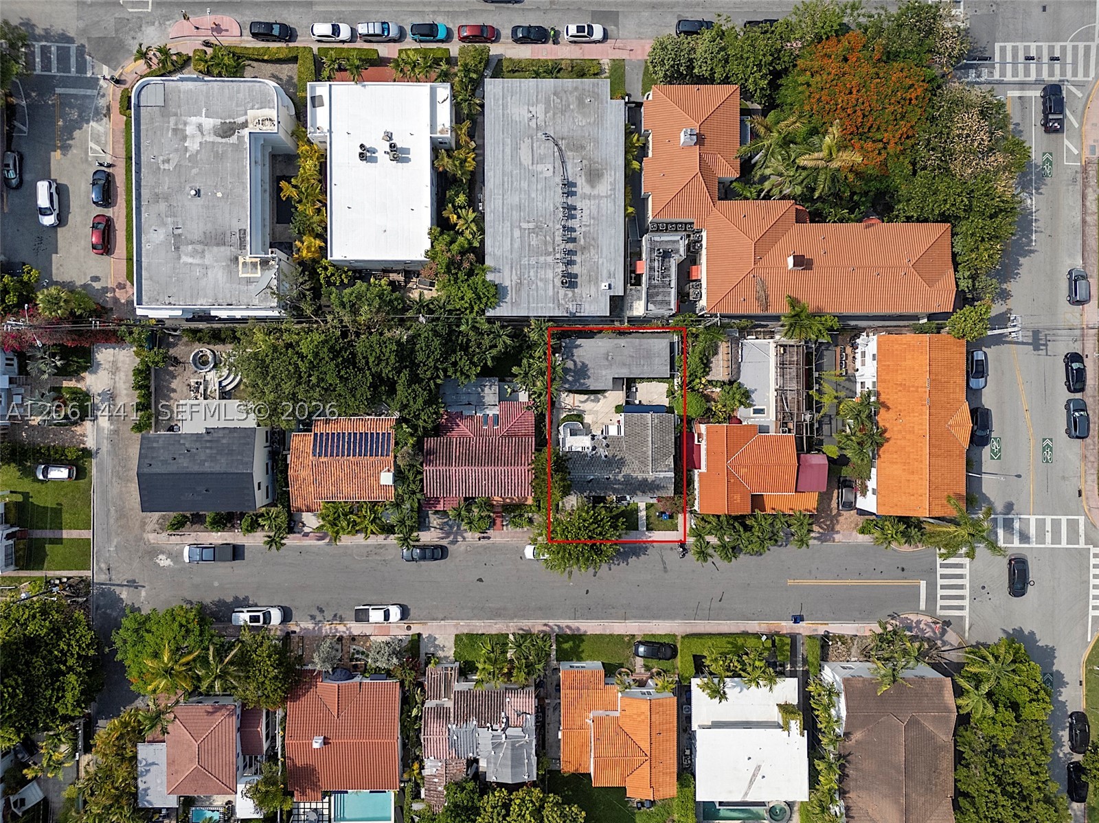 821 Espanola Way Miami Beach, FL 33139