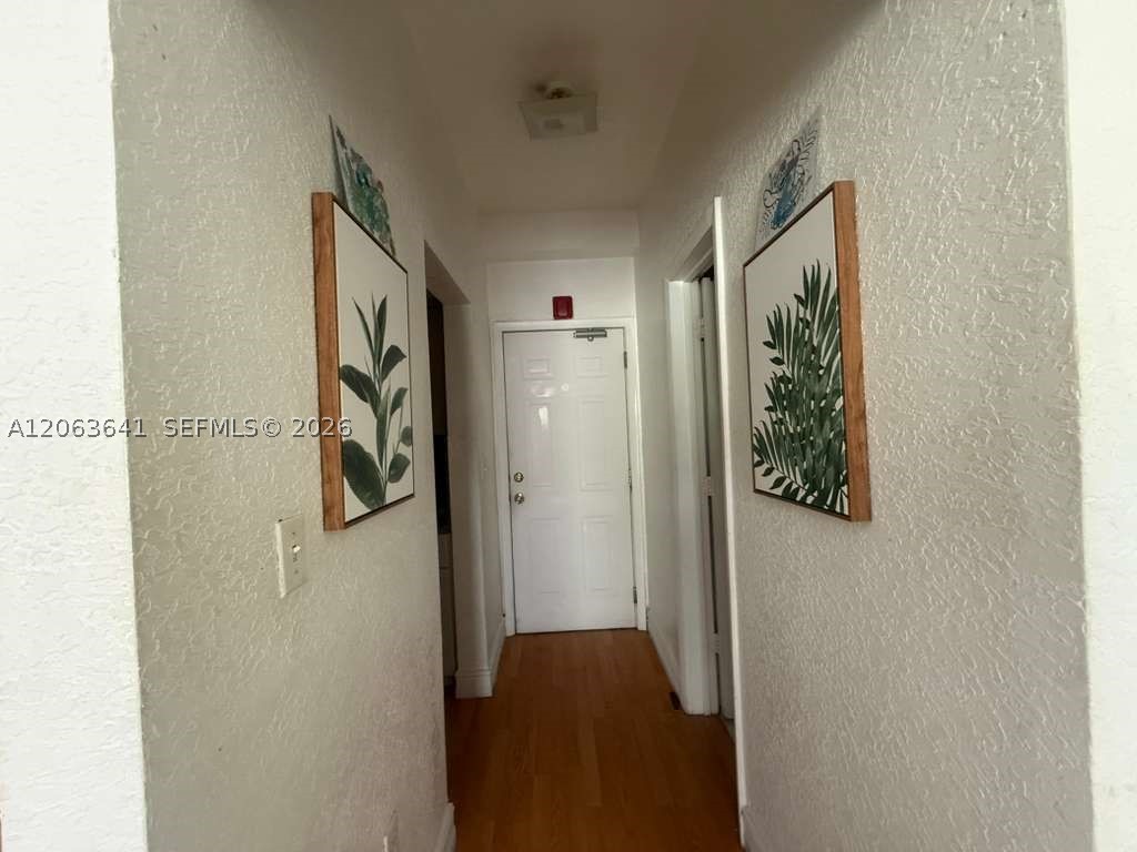 820 Euclid Ave #206