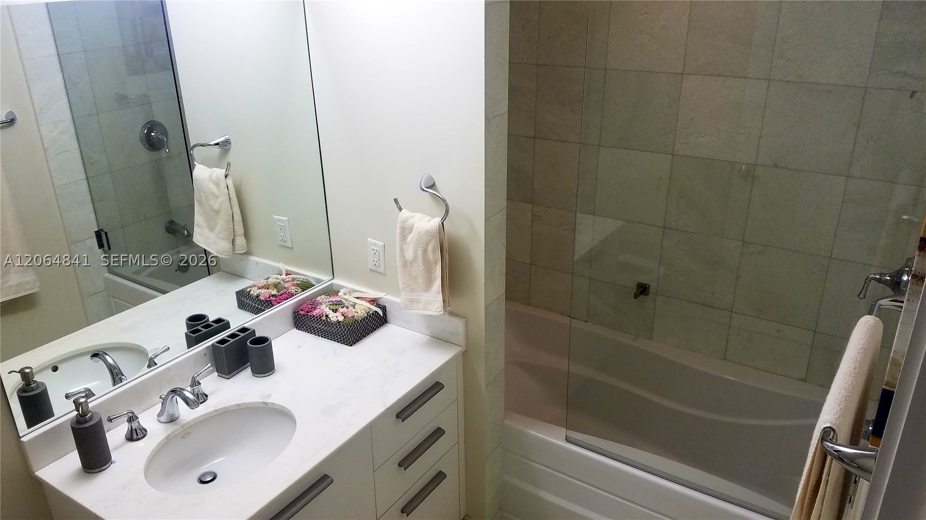 image 1060 Brickell - 106013