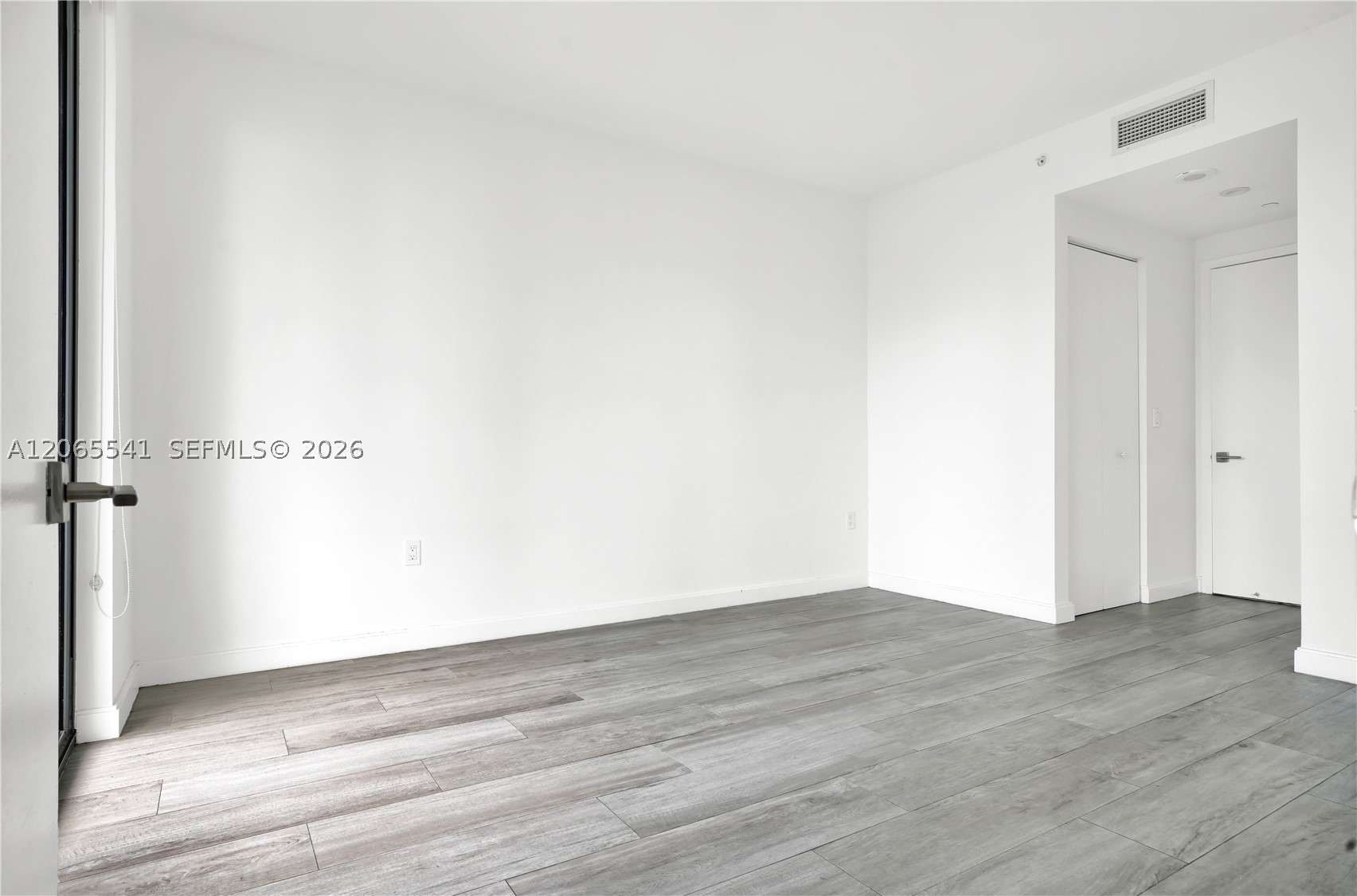 image Brickell Heights West12