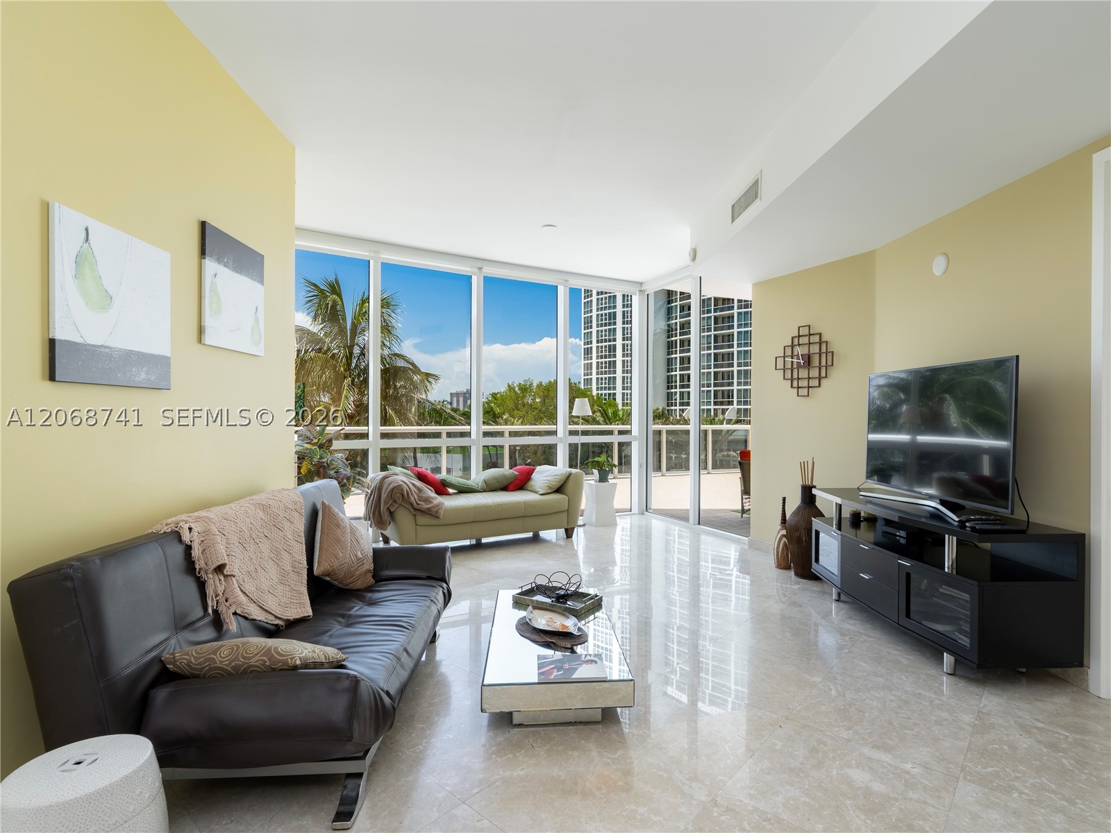 18101 Collins Ave #503