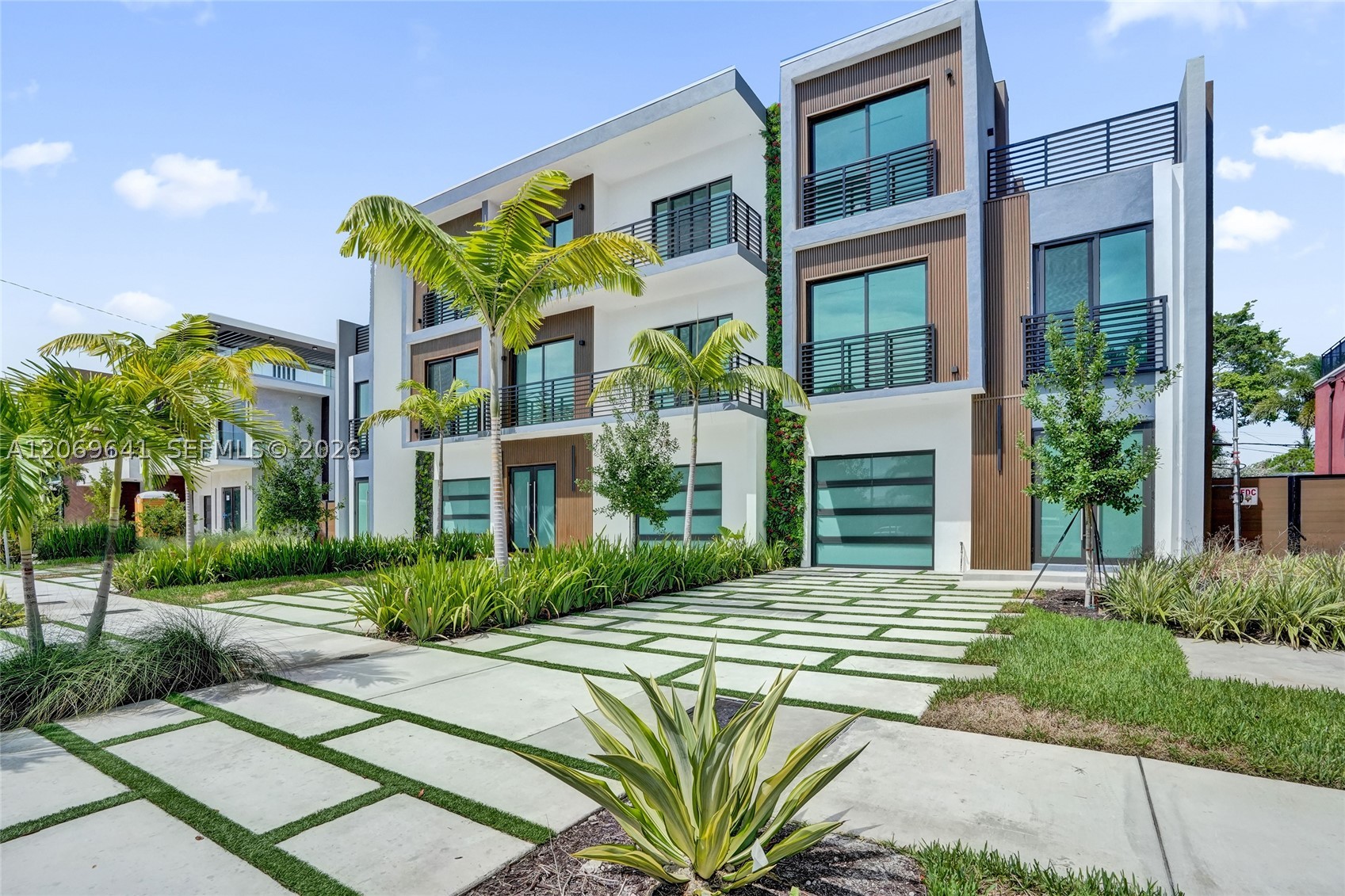 1821 NE 26th Ave Fort Lauderdale, FL 33305