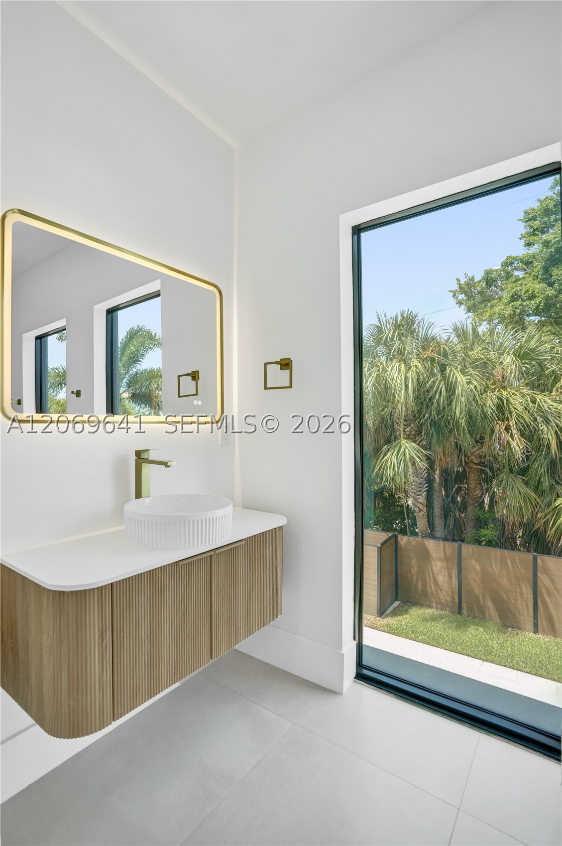 1821 NE 26th Ave Fort Lauderdale, FL 33305