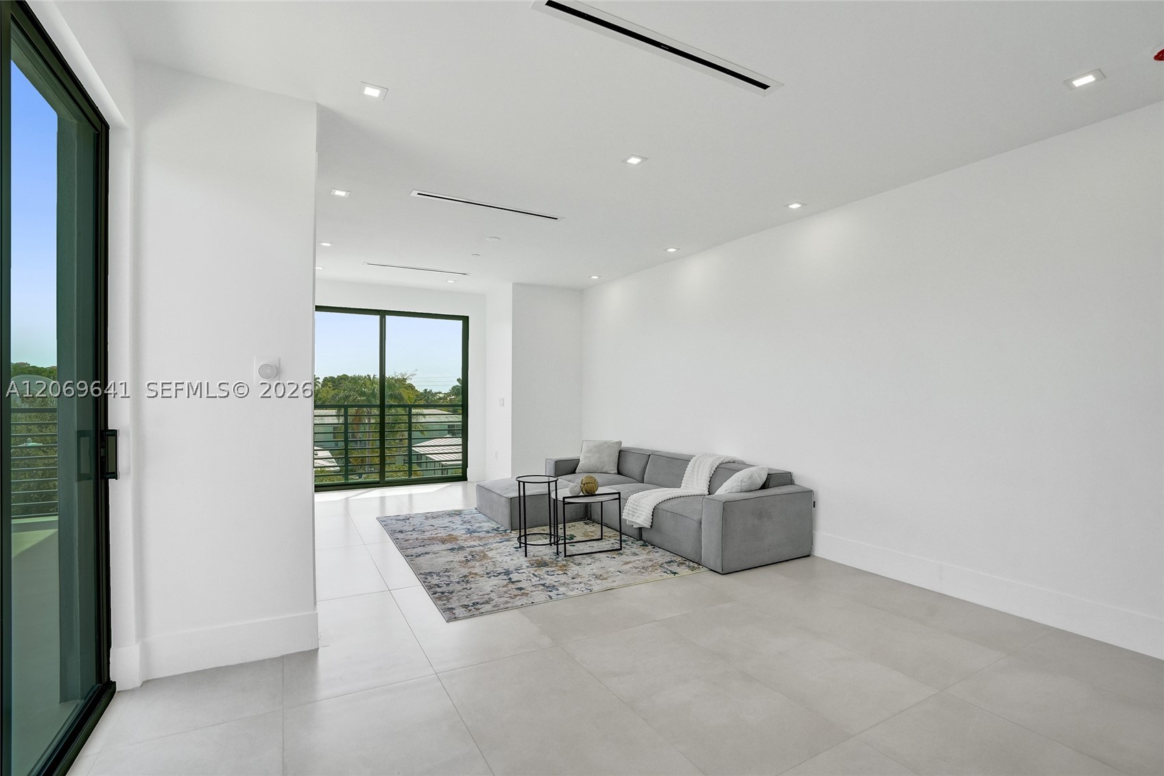 1821 NE 26th Ave Fort Lauderdale, FL 33305