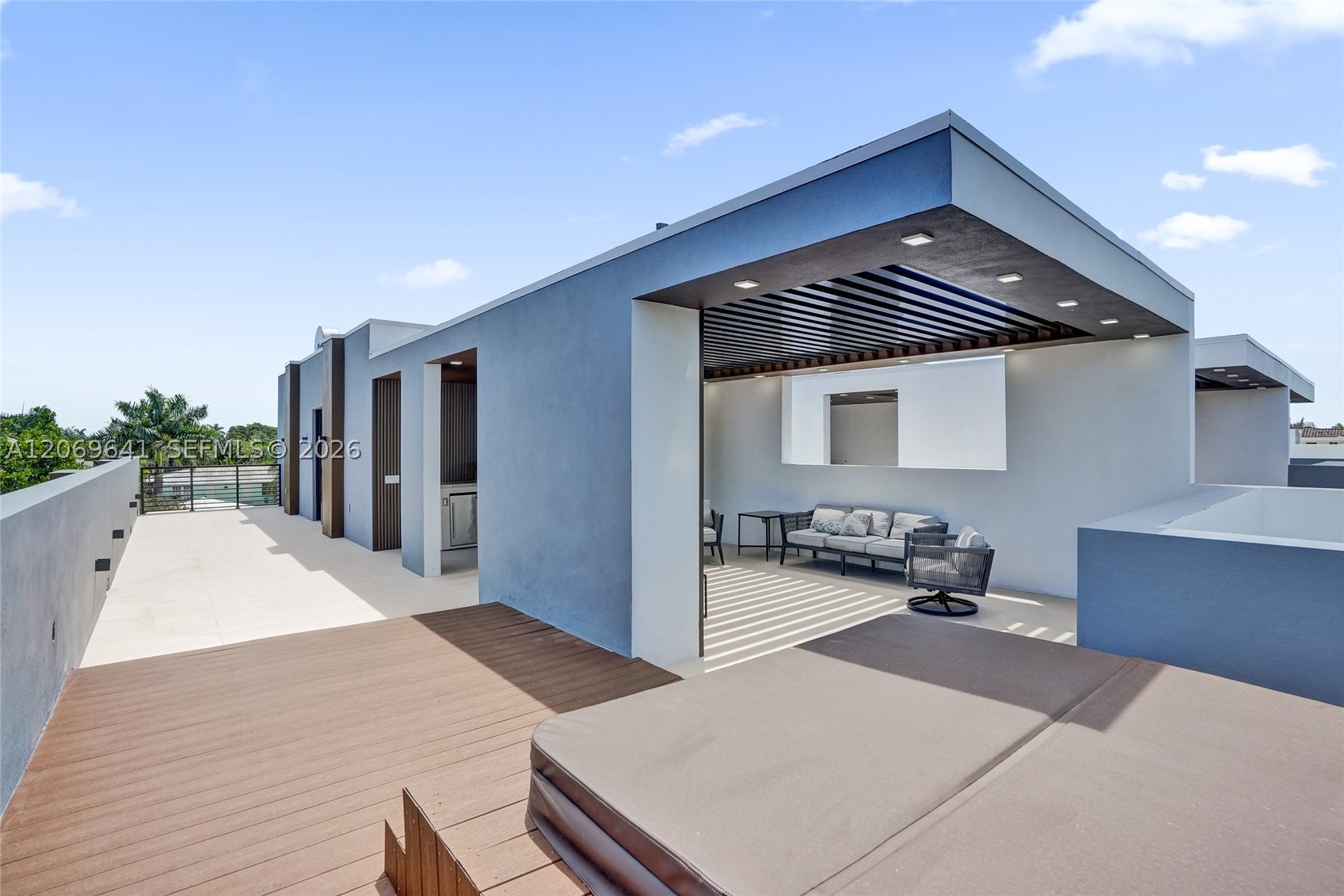 1821 NE 26th Ave Fort Lauderdale, FL 33305