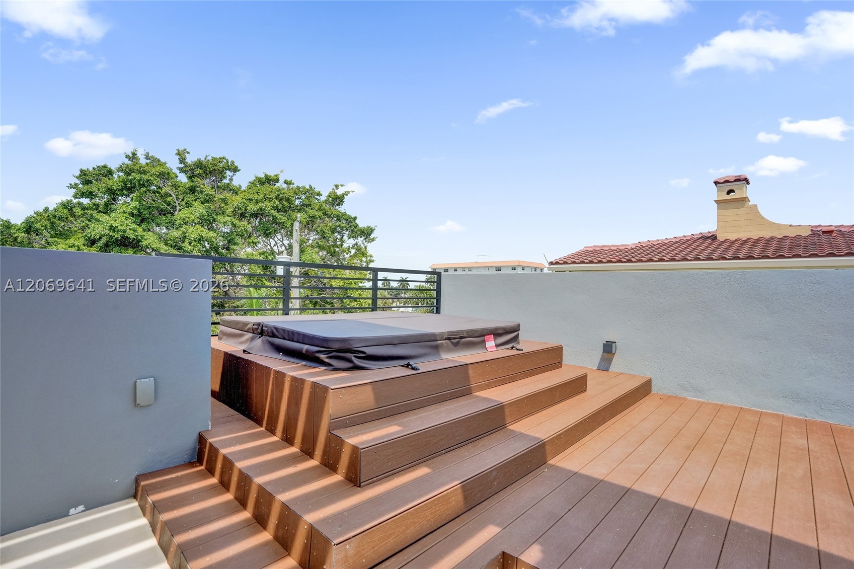 1821 NE 26th Ave Fort Lauderdale, FL 33305