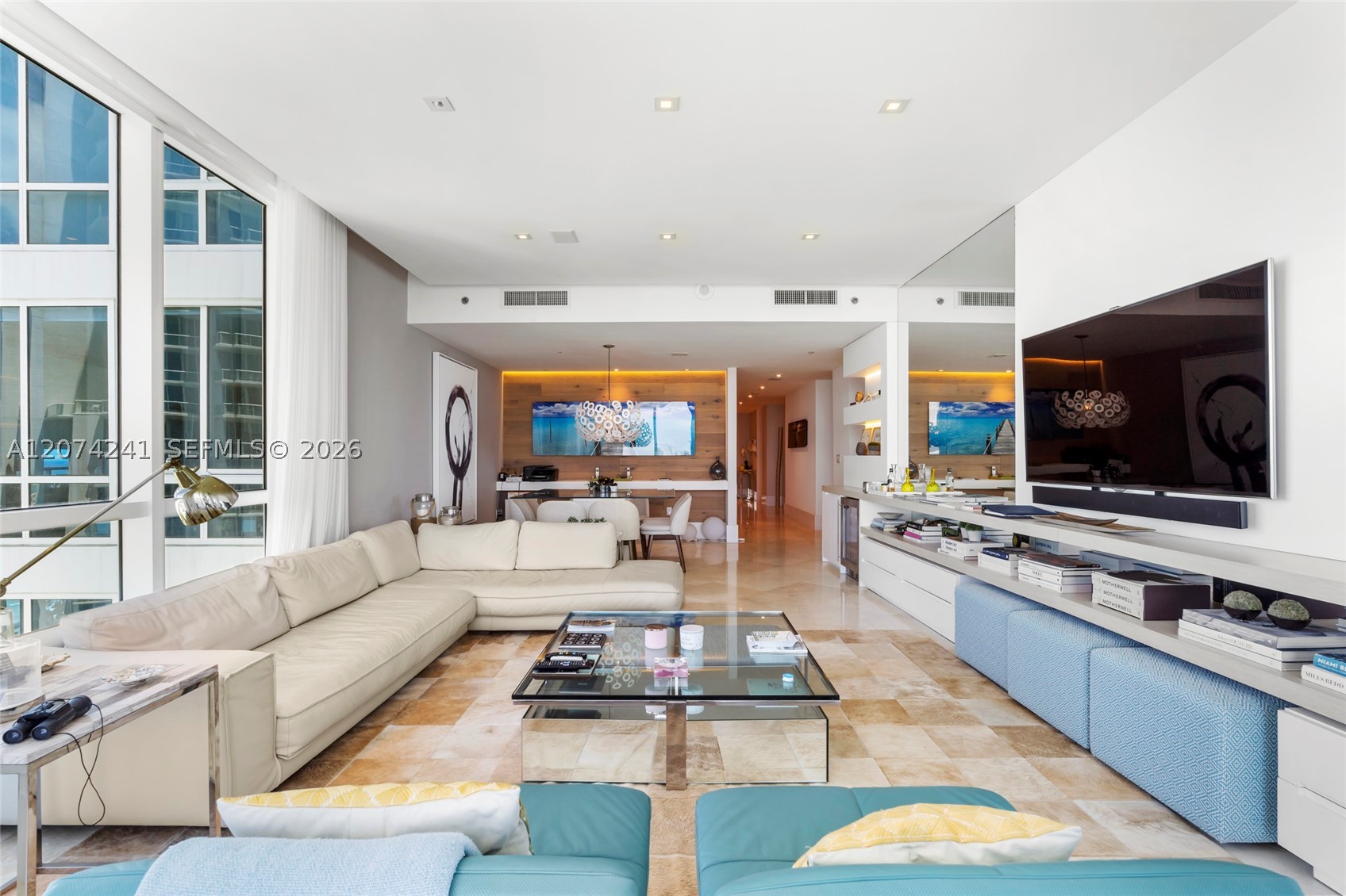 100 S Pointe Dr #1810 Miami Beach, FL 33139