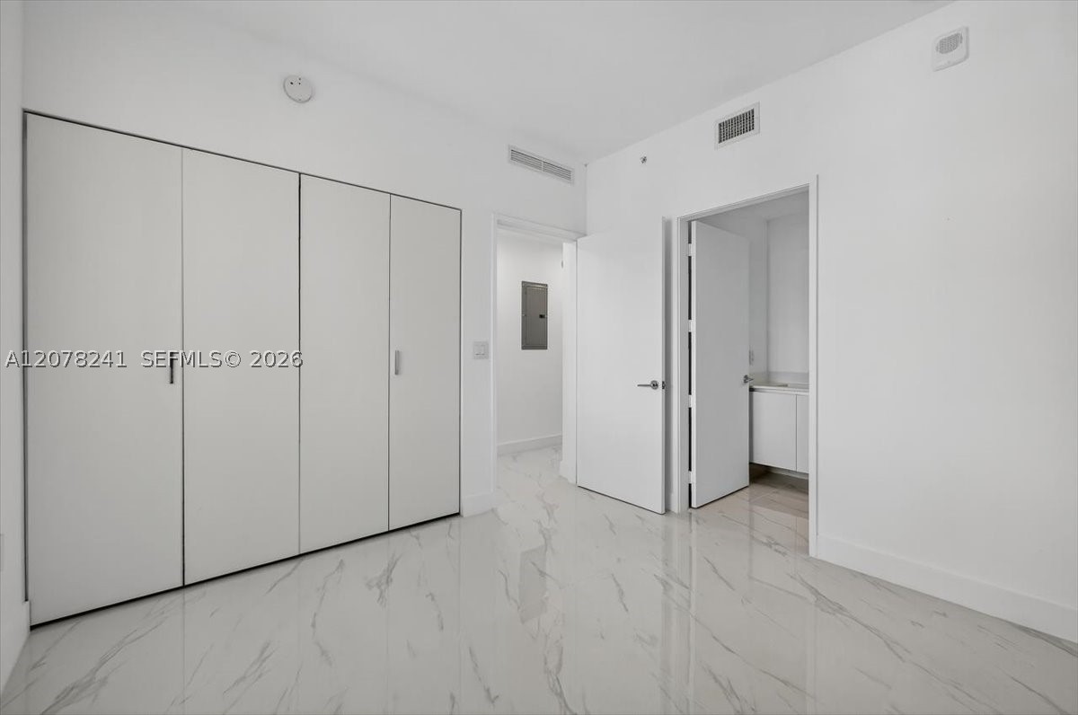 700 NE 24th St #1405 Miami, FL 33137
