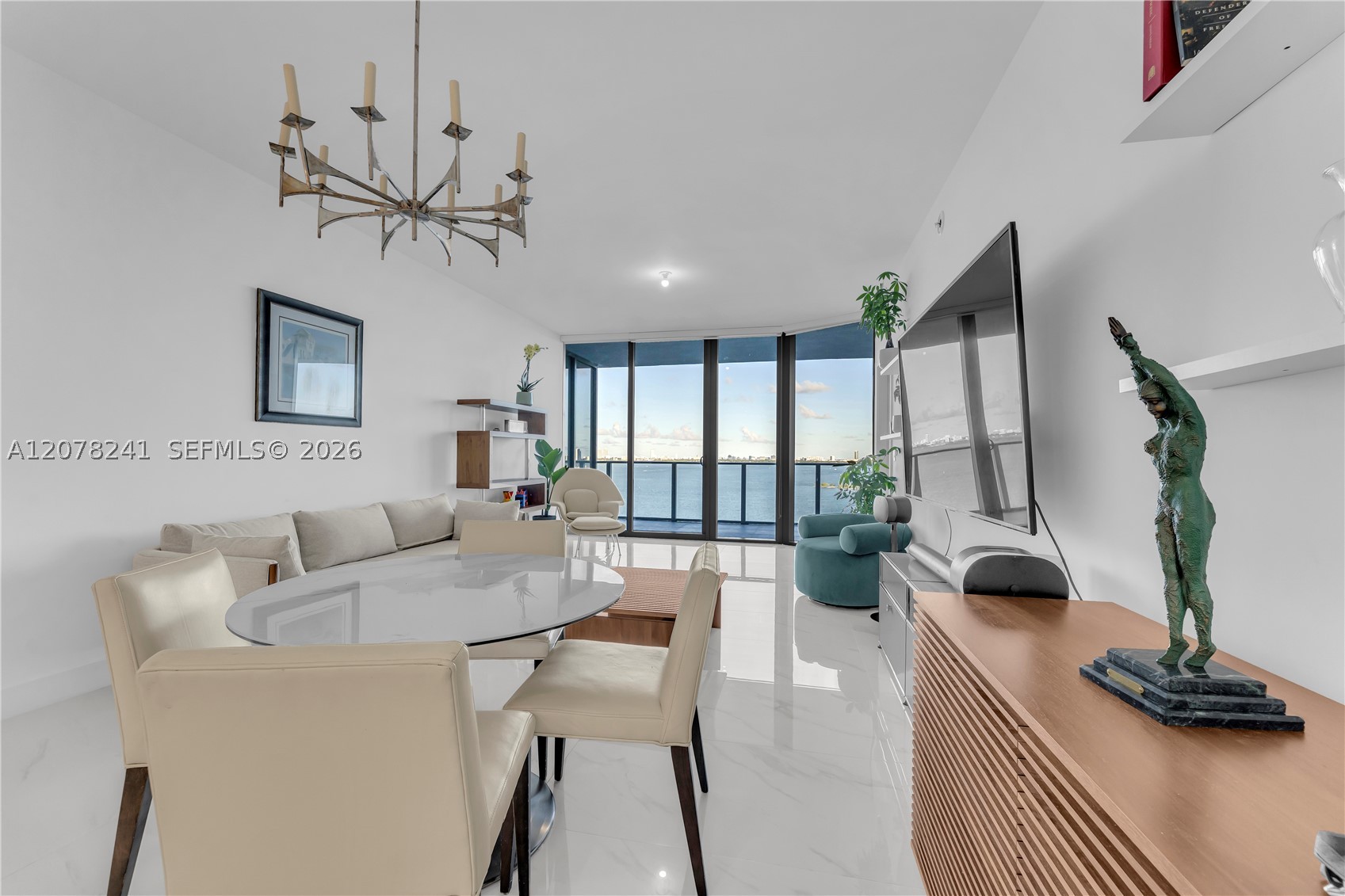 700 NE 24th St #1405 Miami, FL 33137