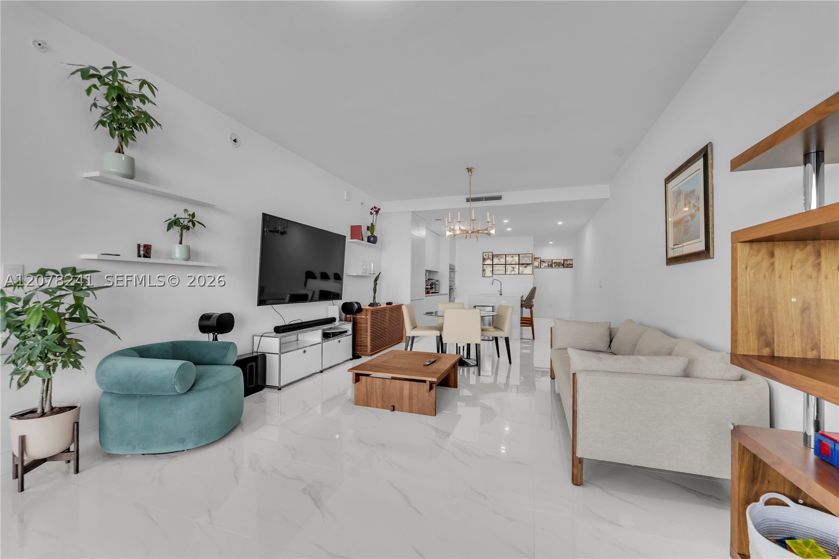 700 NE 24th St #1405 Miami, FL 33137