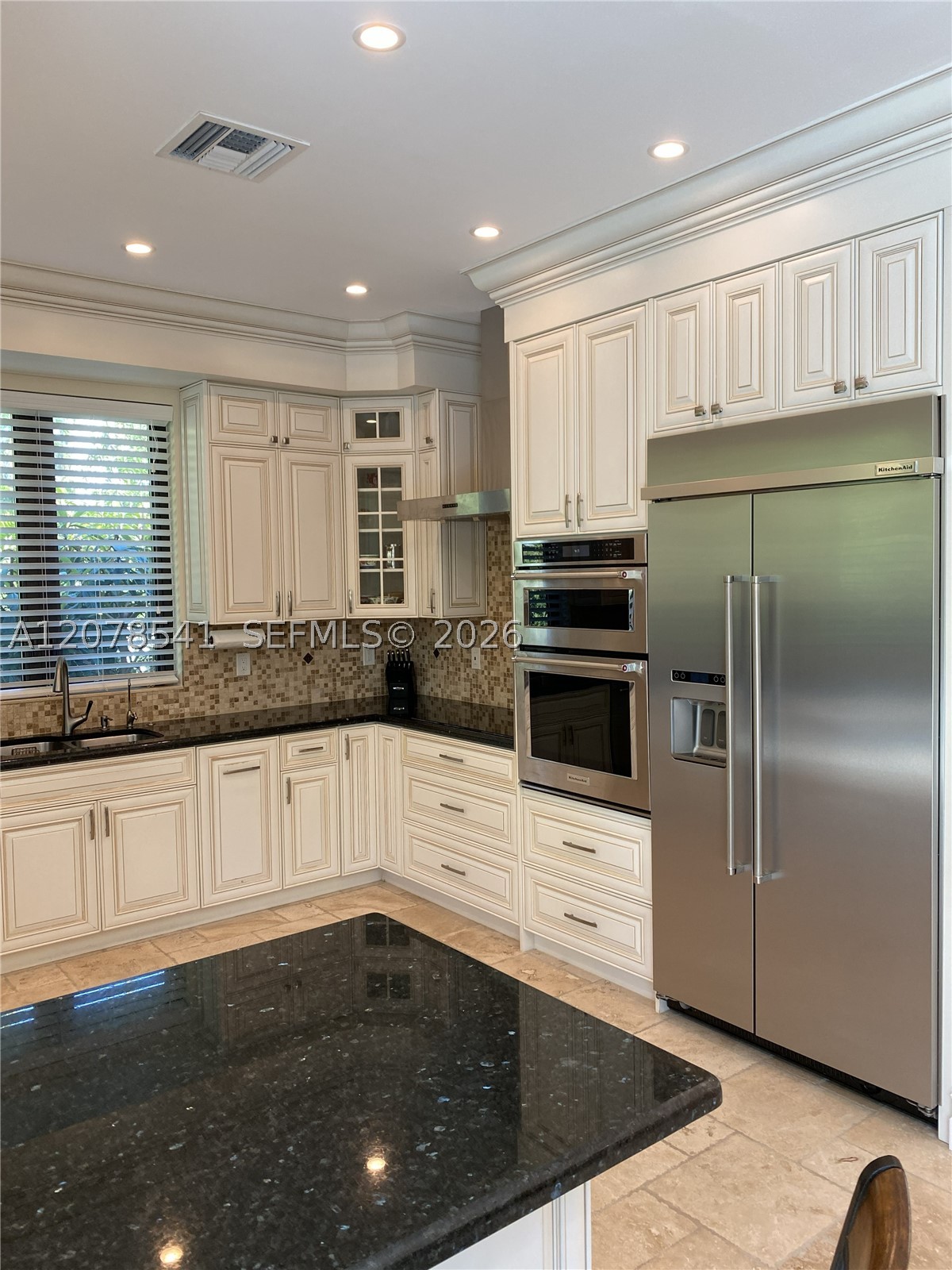 343 190th St Sunny Isles Beach, FL 33160
