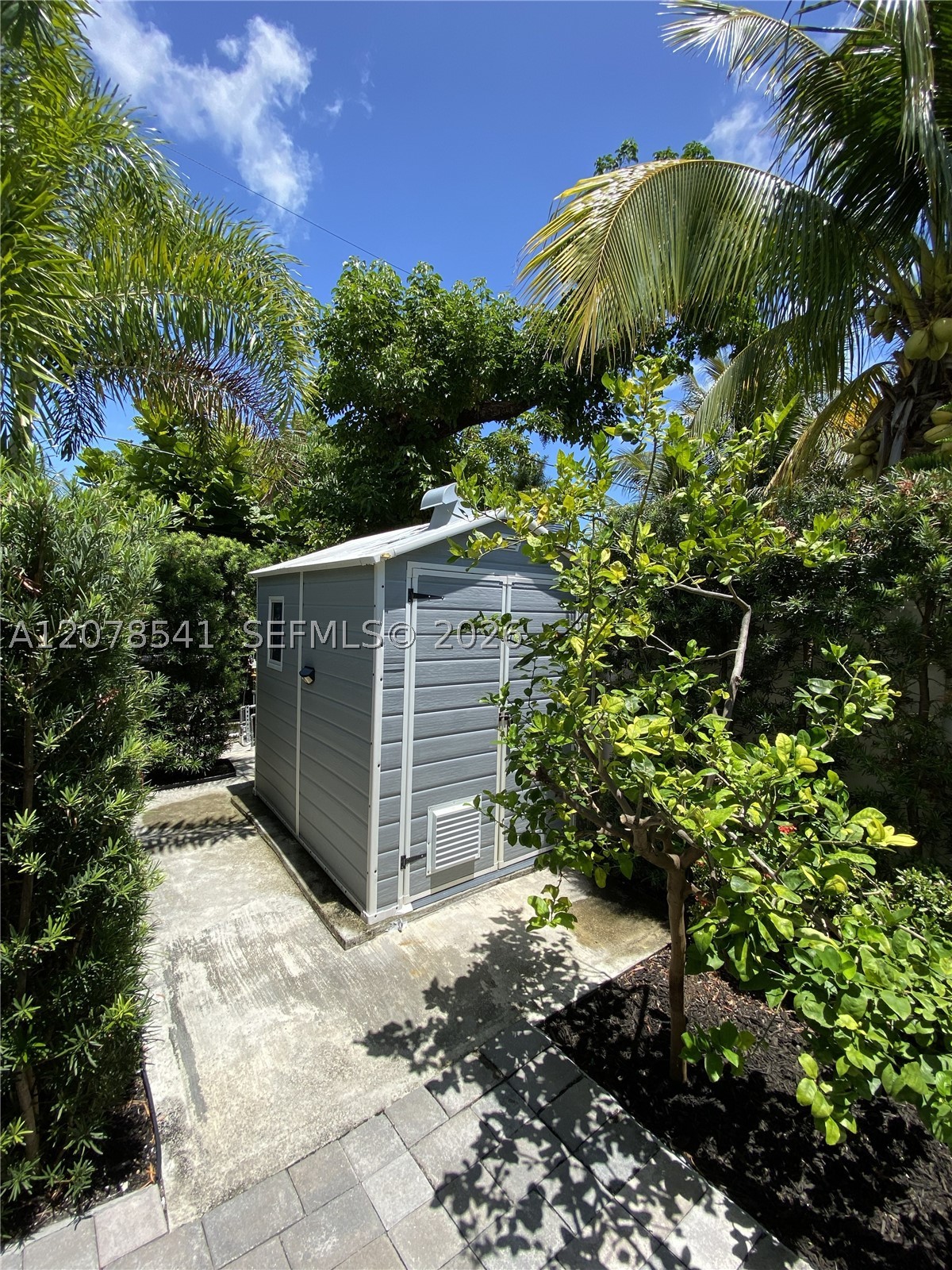 343 190th St Sunny Isles Beach, FL 33160