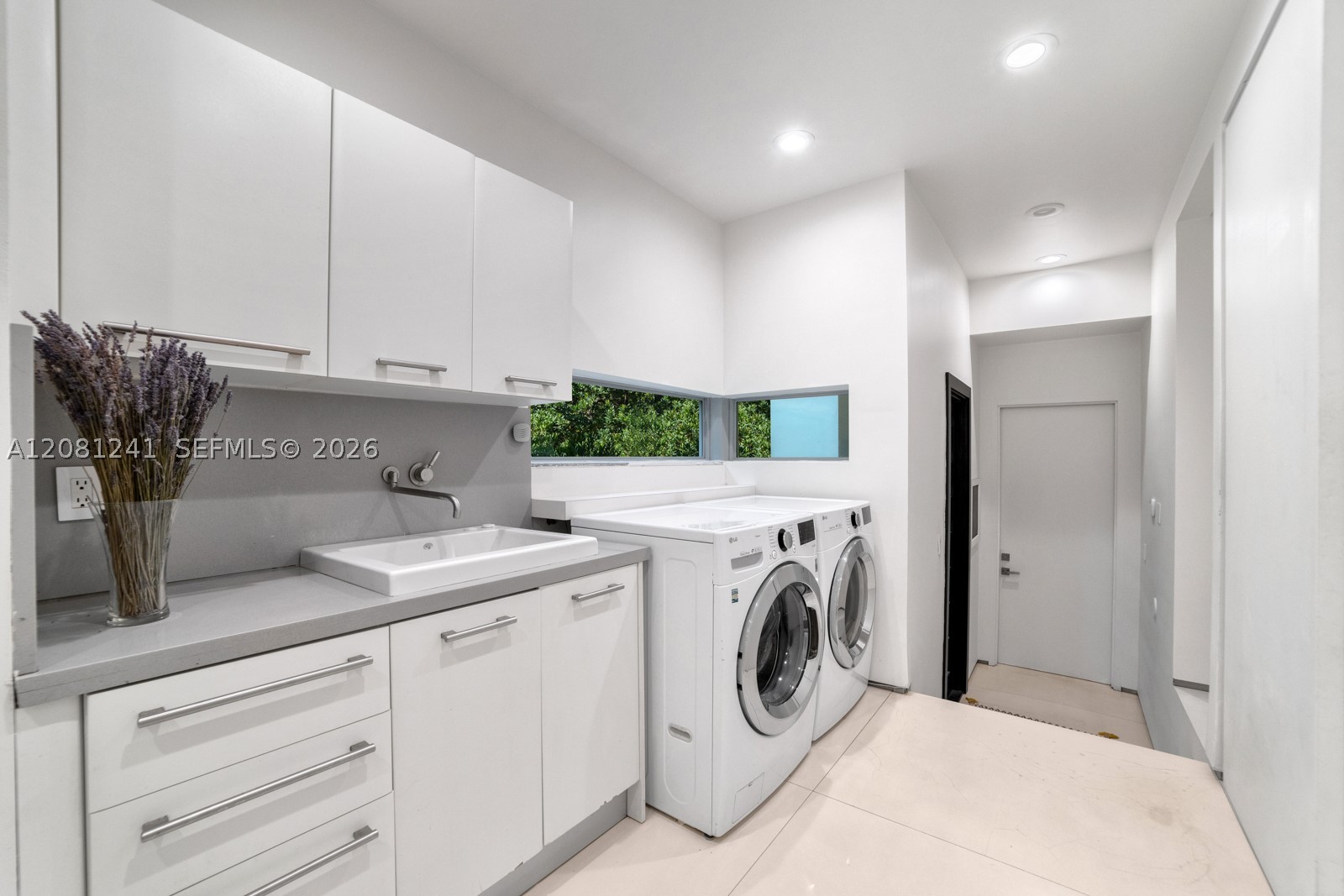 9407 E Broadview Dr Bay Harbor Islands, FL 33154