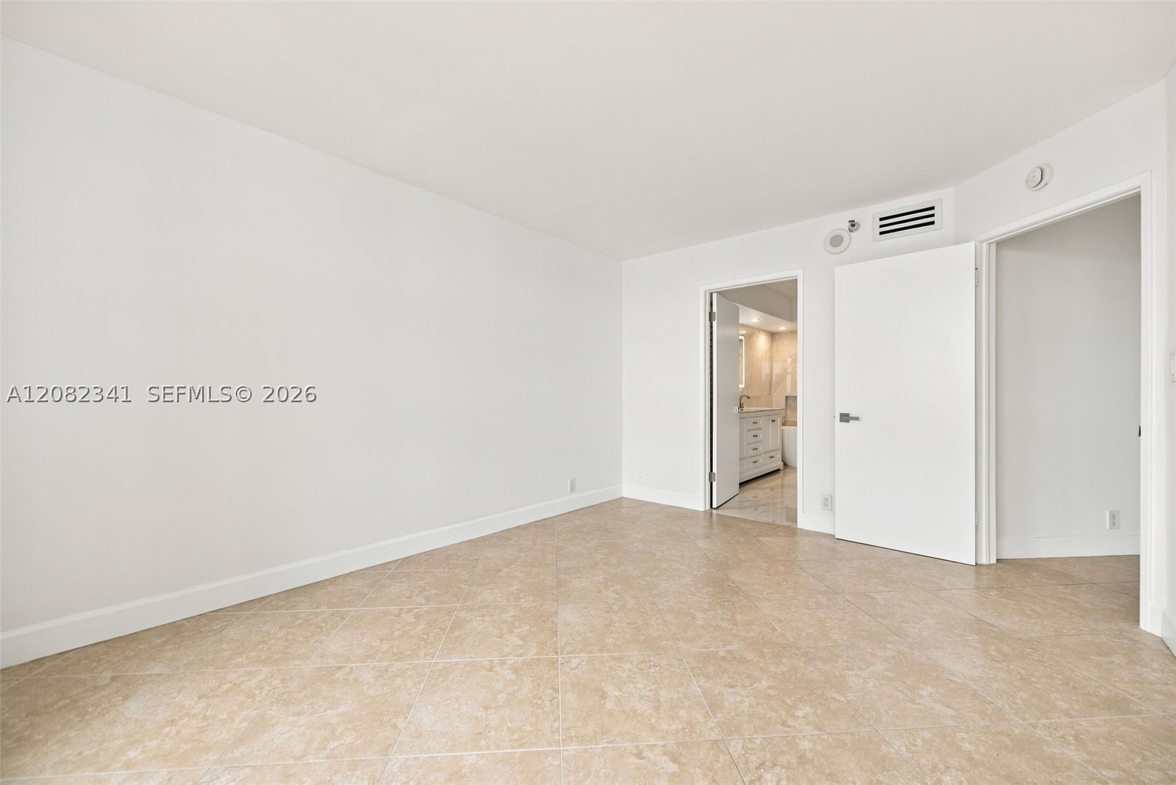 19101 NE 36th Ct #1704 Aventura, FL 33180