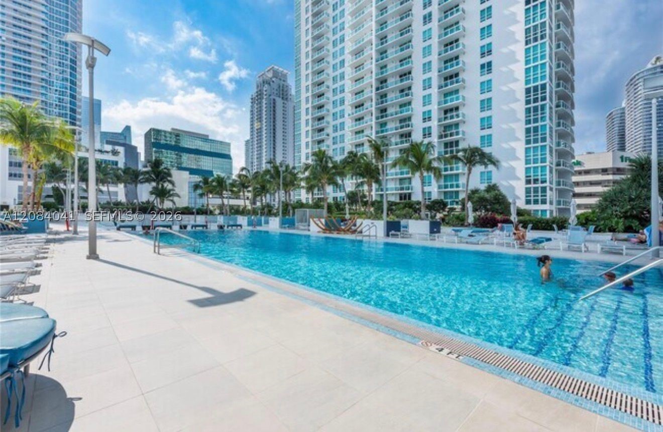951 Brickell Ave #1609